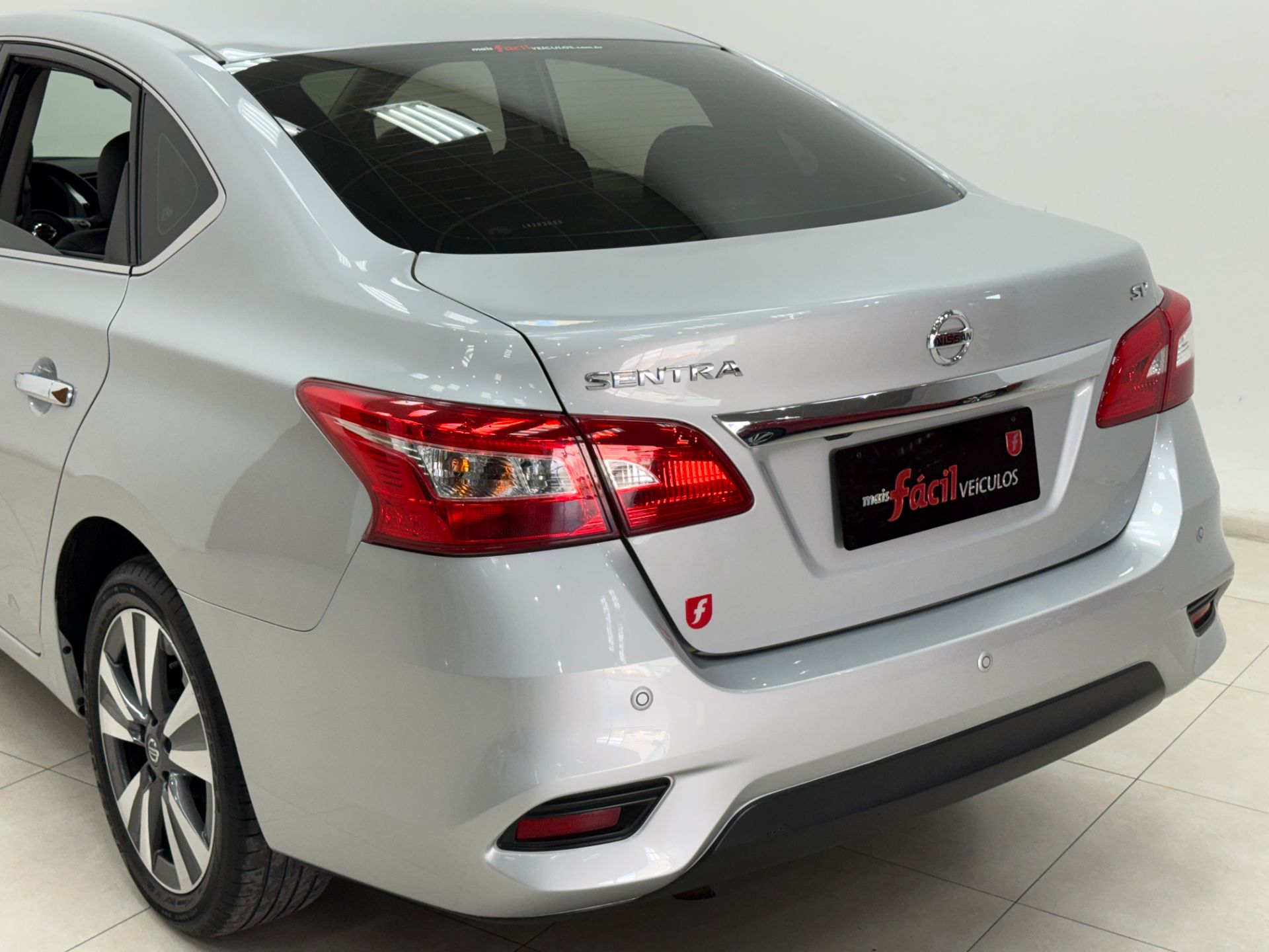 NISSAN SENTRA 20SV CVT 2020
