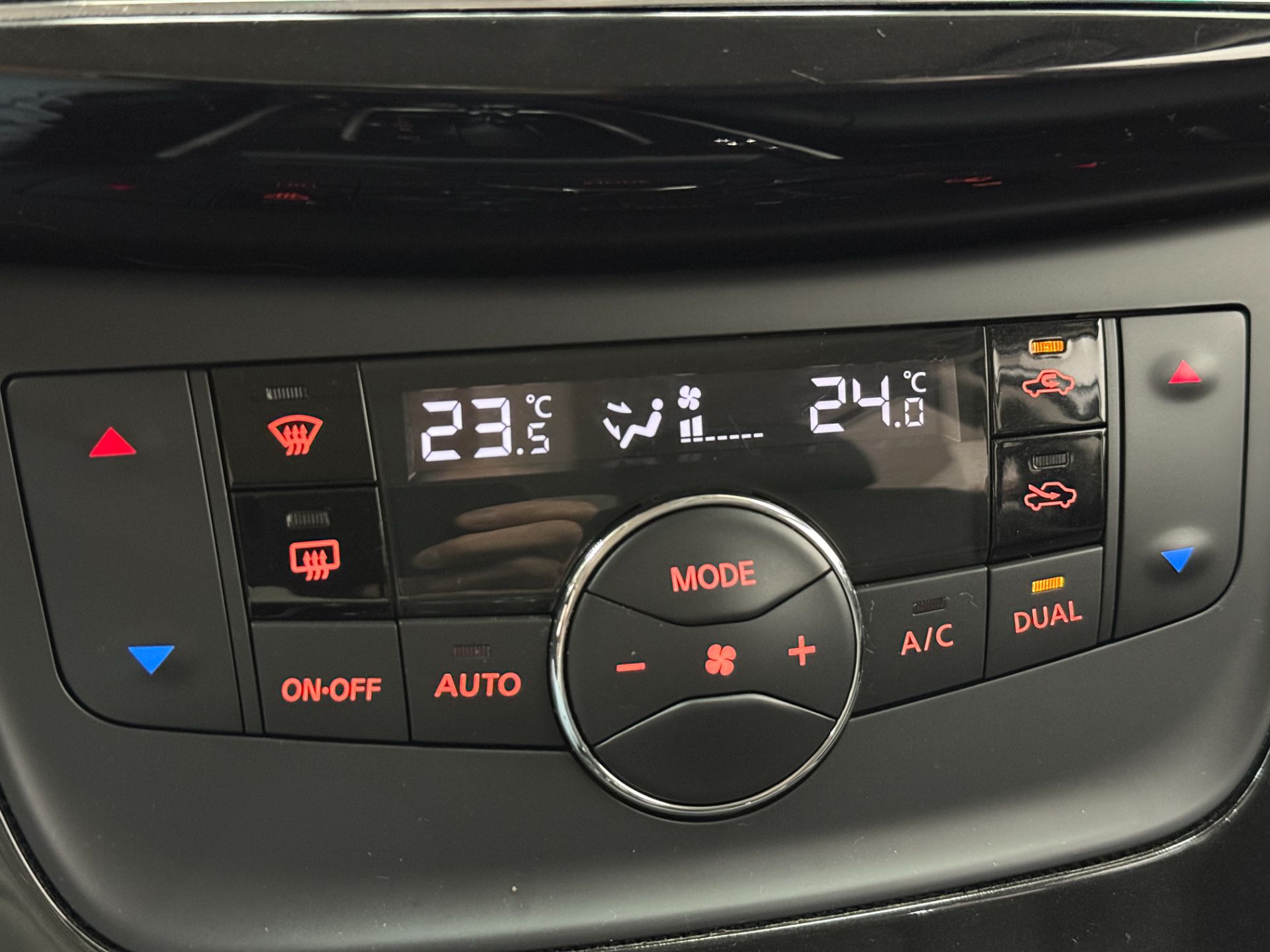 NISSAN SENTRA 20SV CVT 2020