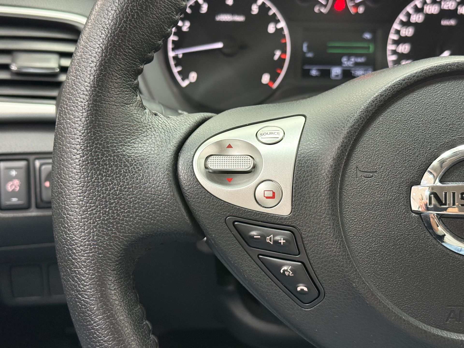 NISSAN SENTRA 20SV CVT 2020
