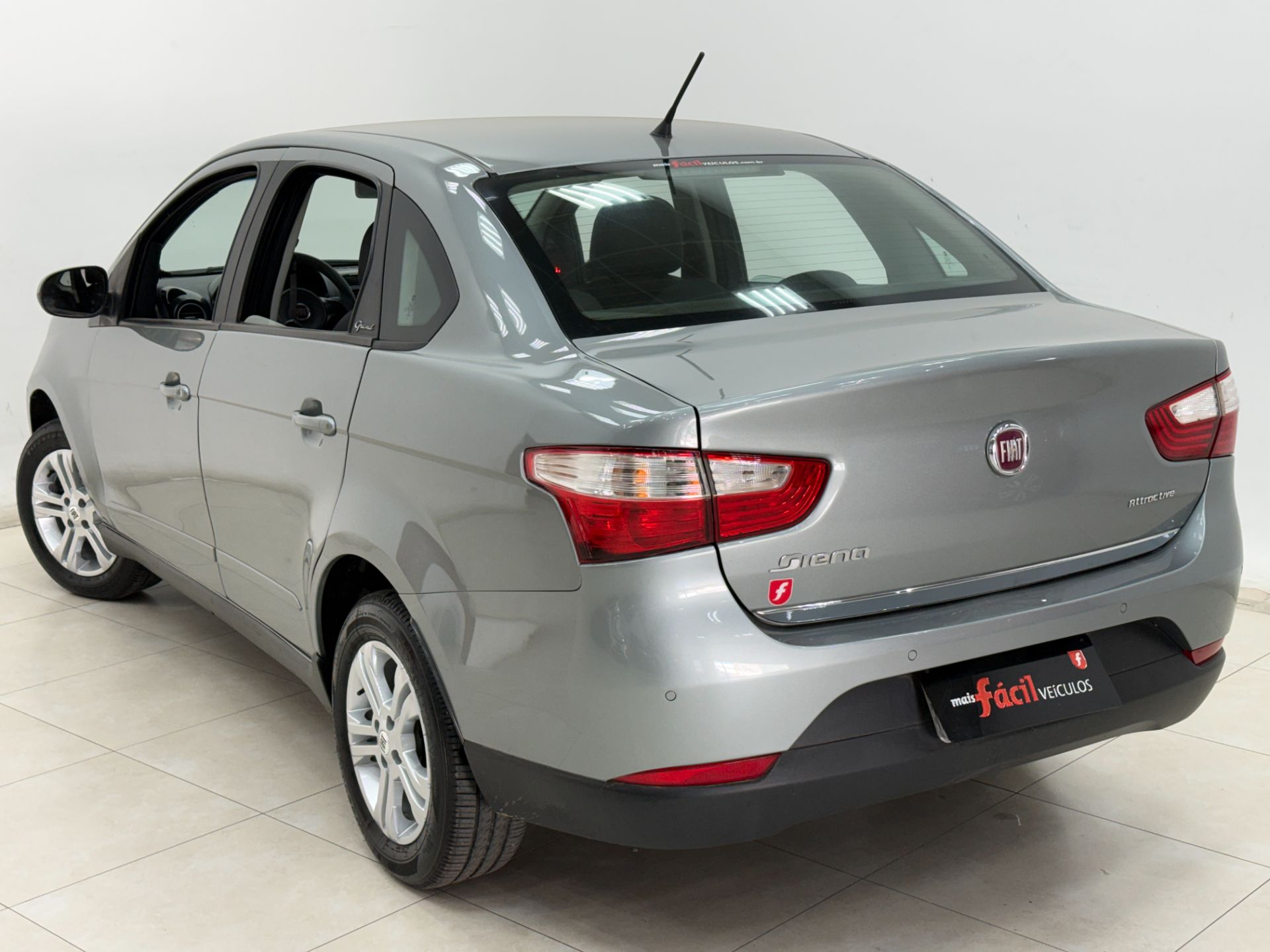 FIAT SIENA ATTRACTIV 1.4 2015