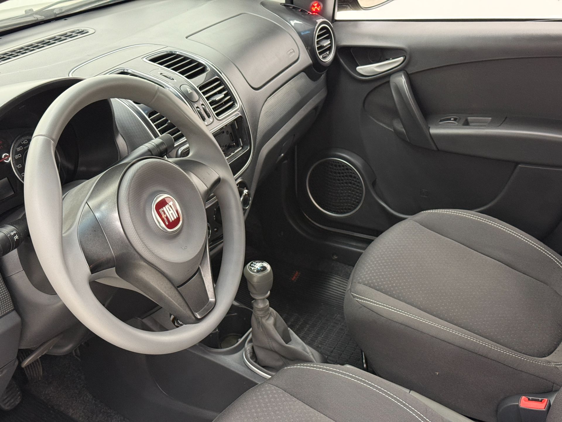 FIAT SIENA ATTRACTIV 1.4 2015