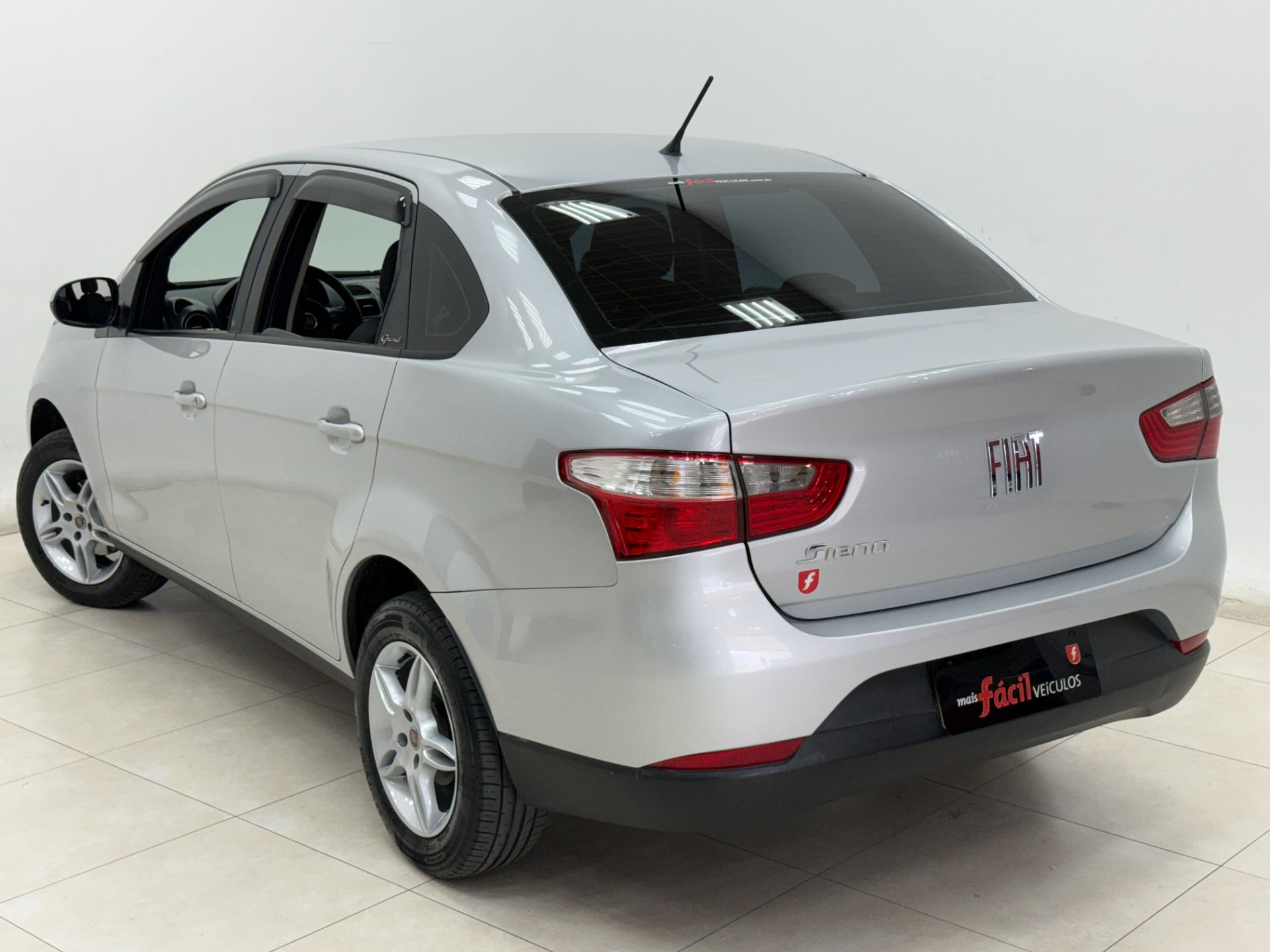 SIENA ATTRACTIVE 1.0 MECANICO 2021