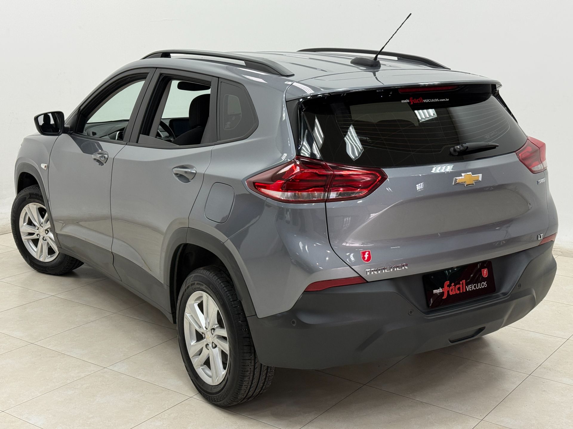 TRACKER LT 1.0 TURBO AUTOMATICA 2022