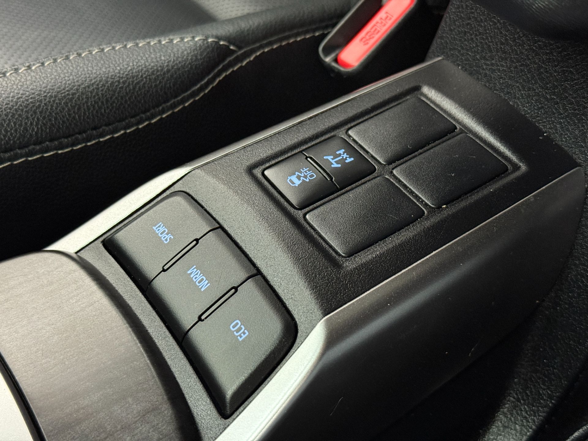 HILUX SW4 SRX 4X4 2.8 DIESEL