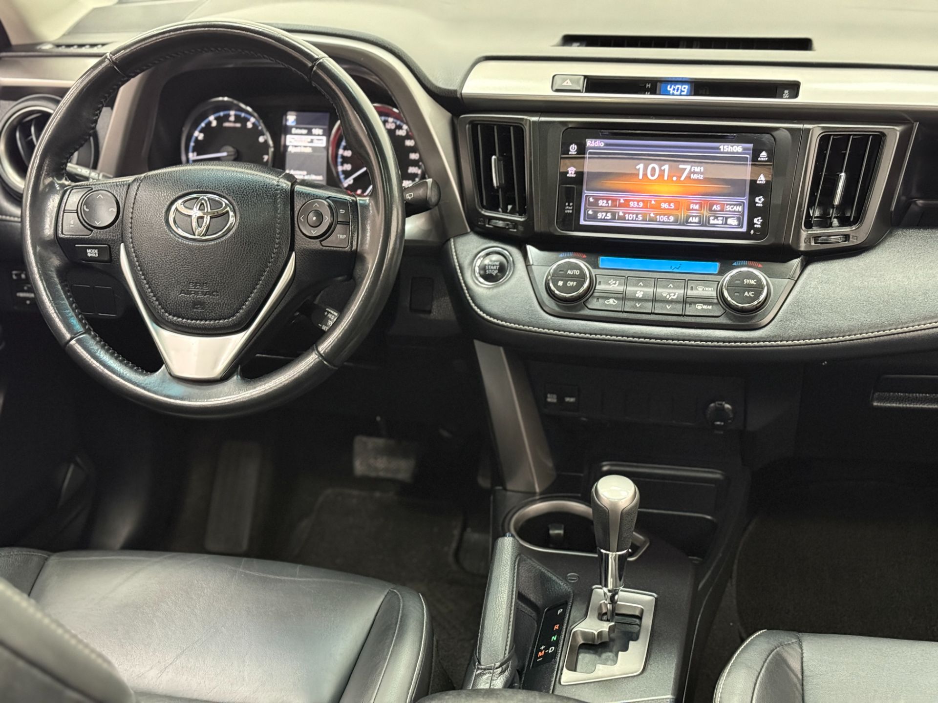 RAV4 4X2 TOP