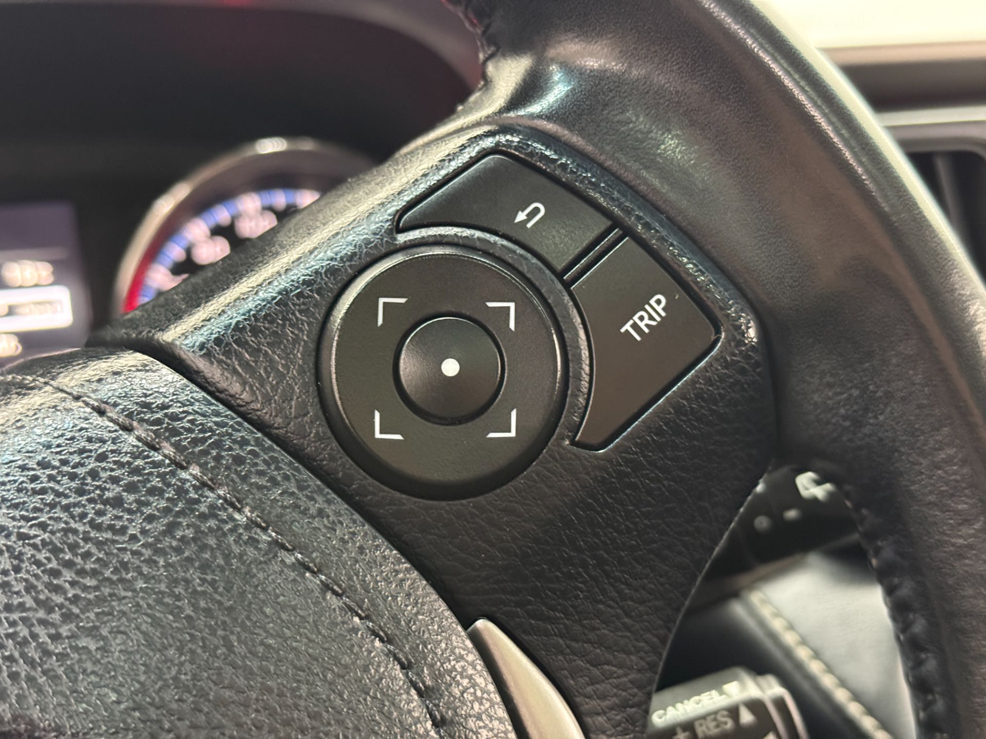 RAV4 4X2 TOP