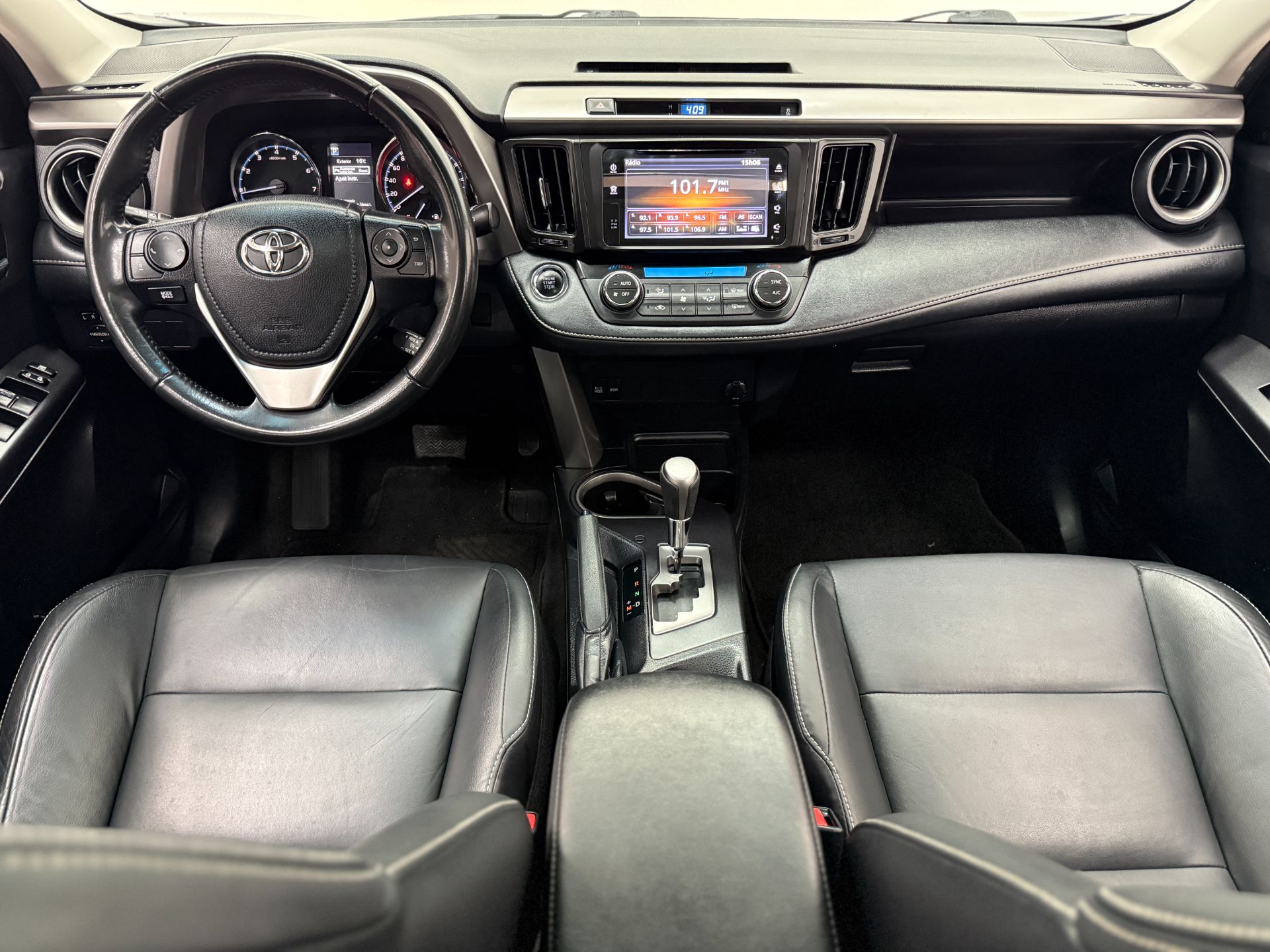 RAV4 4X2 TOP