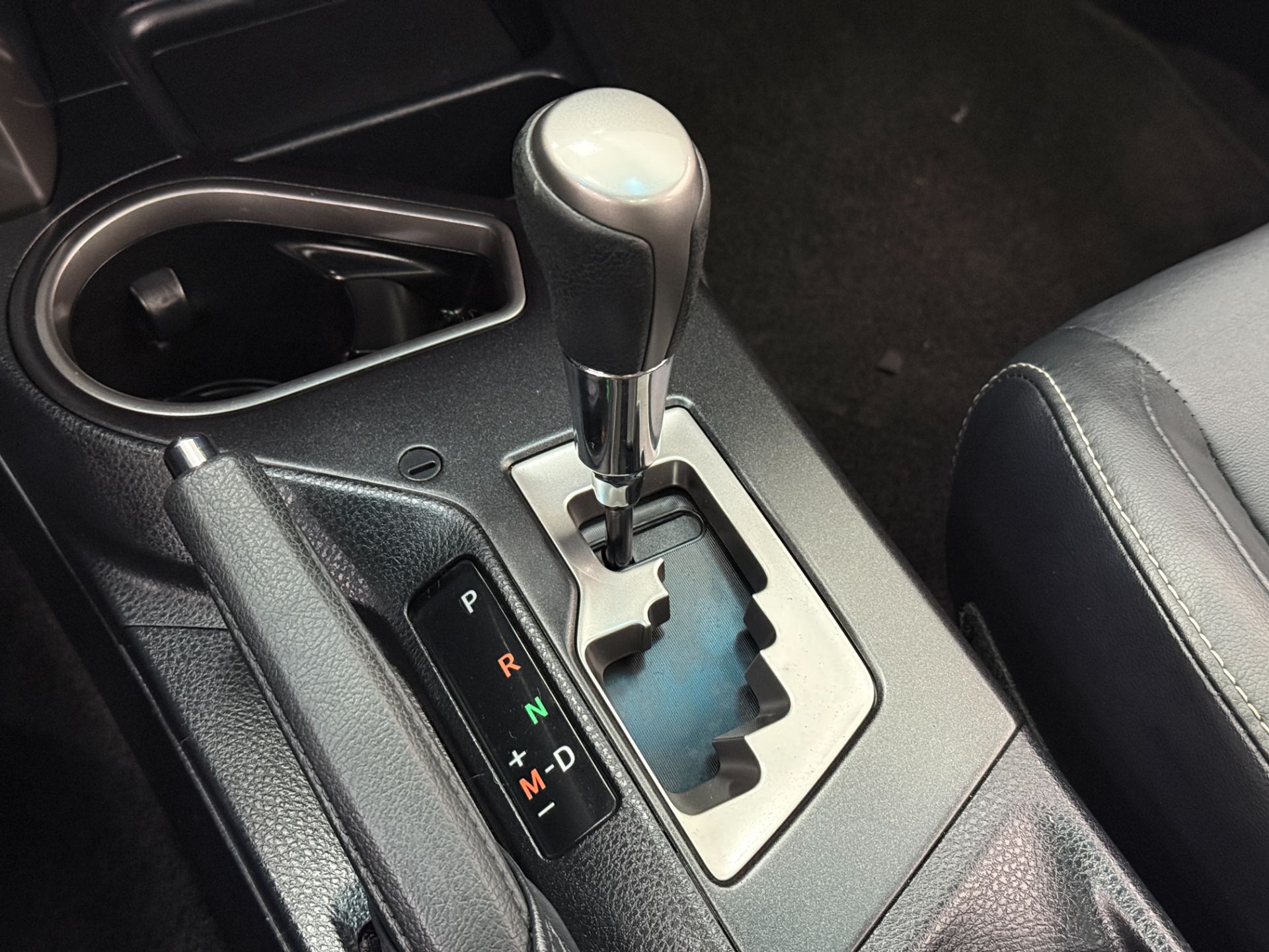 RAV4 4X2 TOP