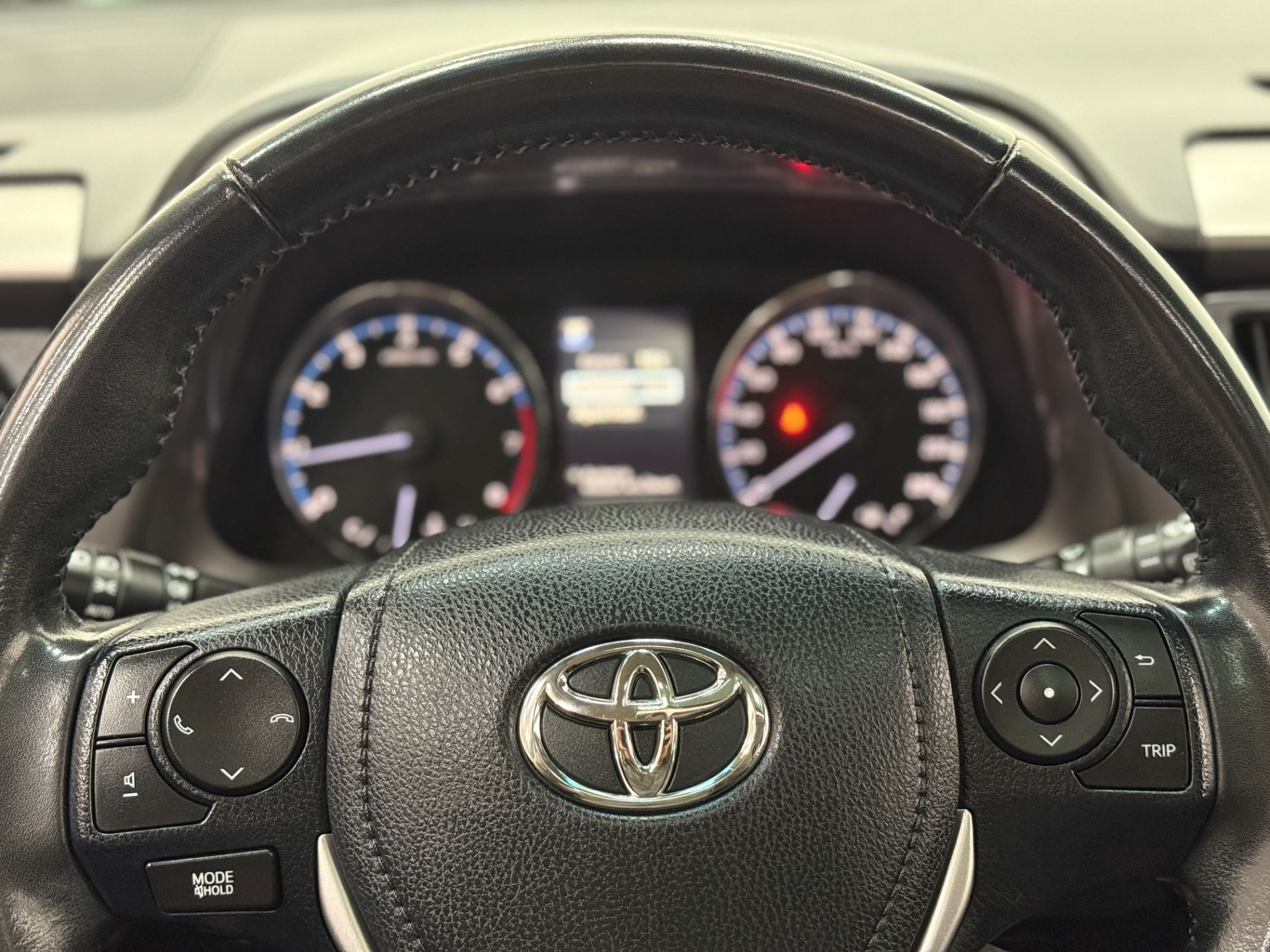 RAV4 4X2 TOP