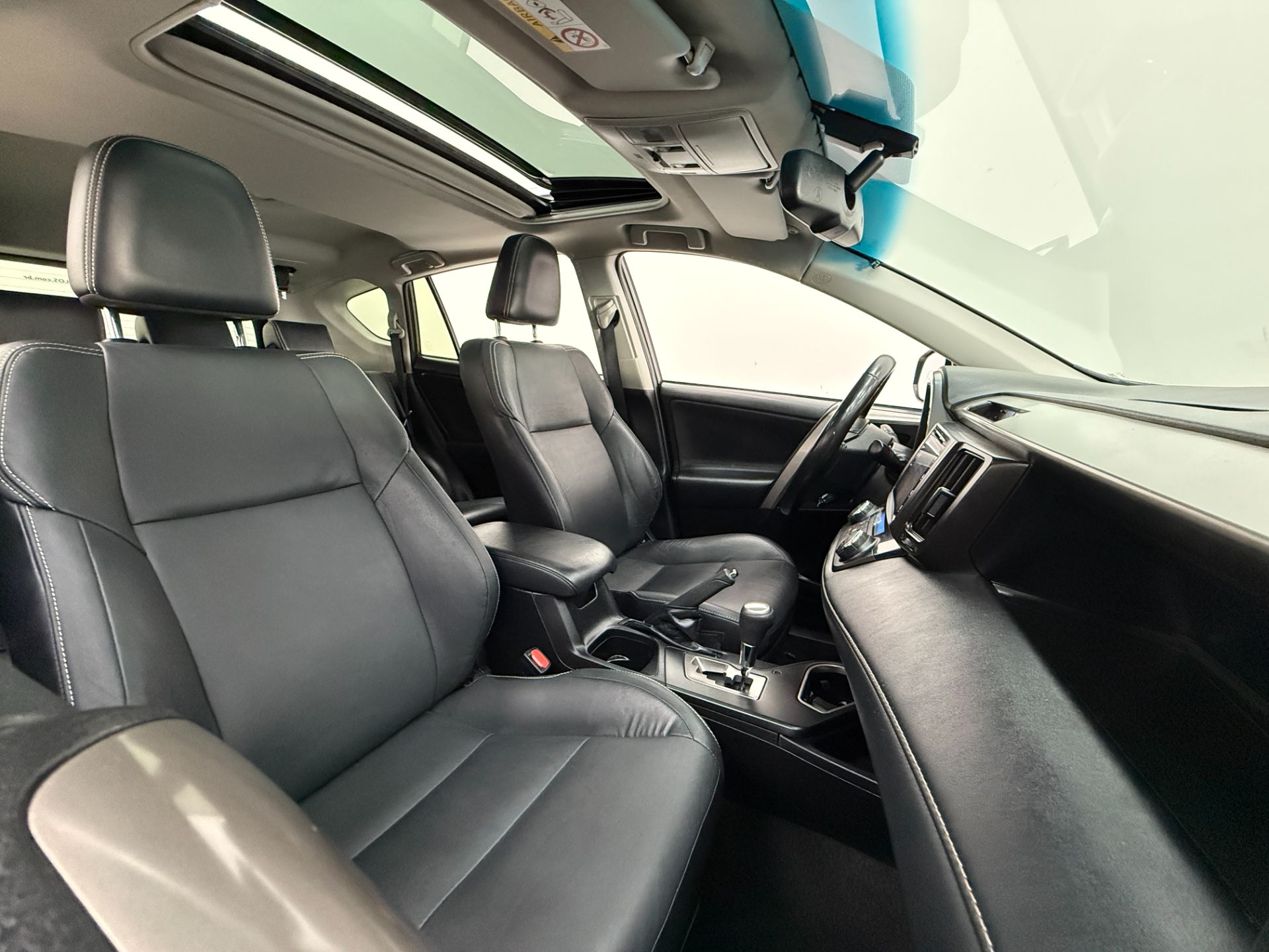 RAV4 4X2 TOP