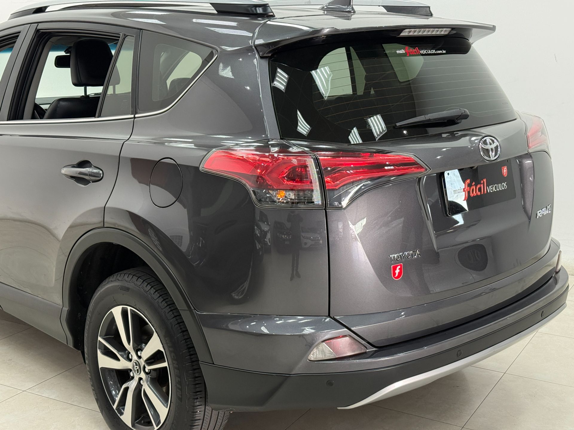 RAV4 4X2 TOP