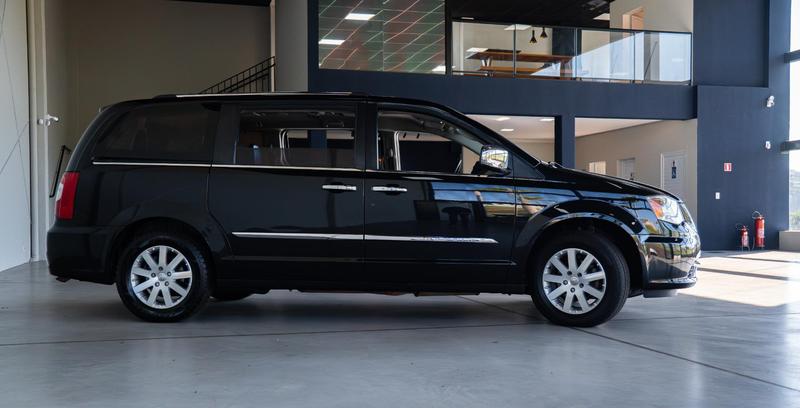 Chrysler Town & Country 38 Limited - foto 3