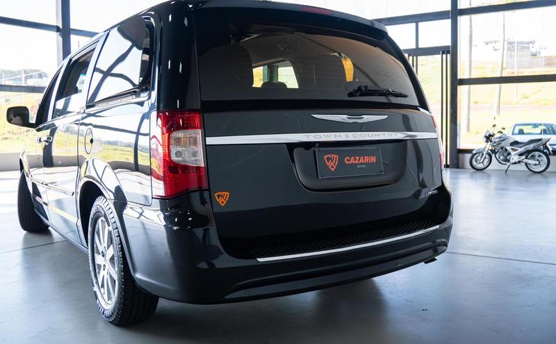 Chrysler Town & Country 38 Limited - foto 4