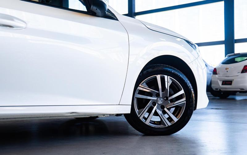 Peugeot 208 Griffe 1.6 Flex 16V 5P Aut. - foto 5