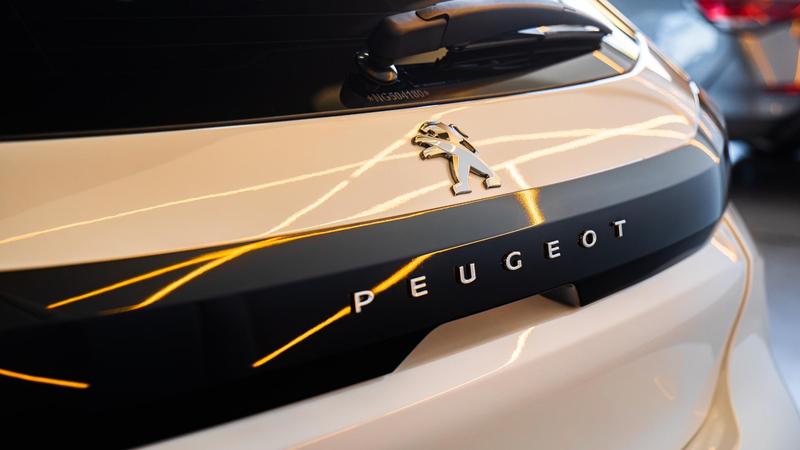 Peugeot 208 Griffe 1.6 Flex 16V 5P Aut. - foto 8