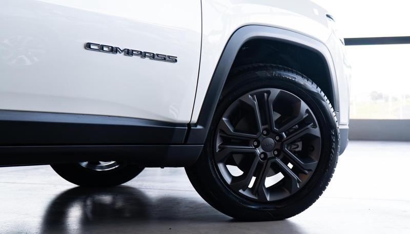 Jeep Compass Long T270 13 Tb 4X2 Flex Automático - foto 4