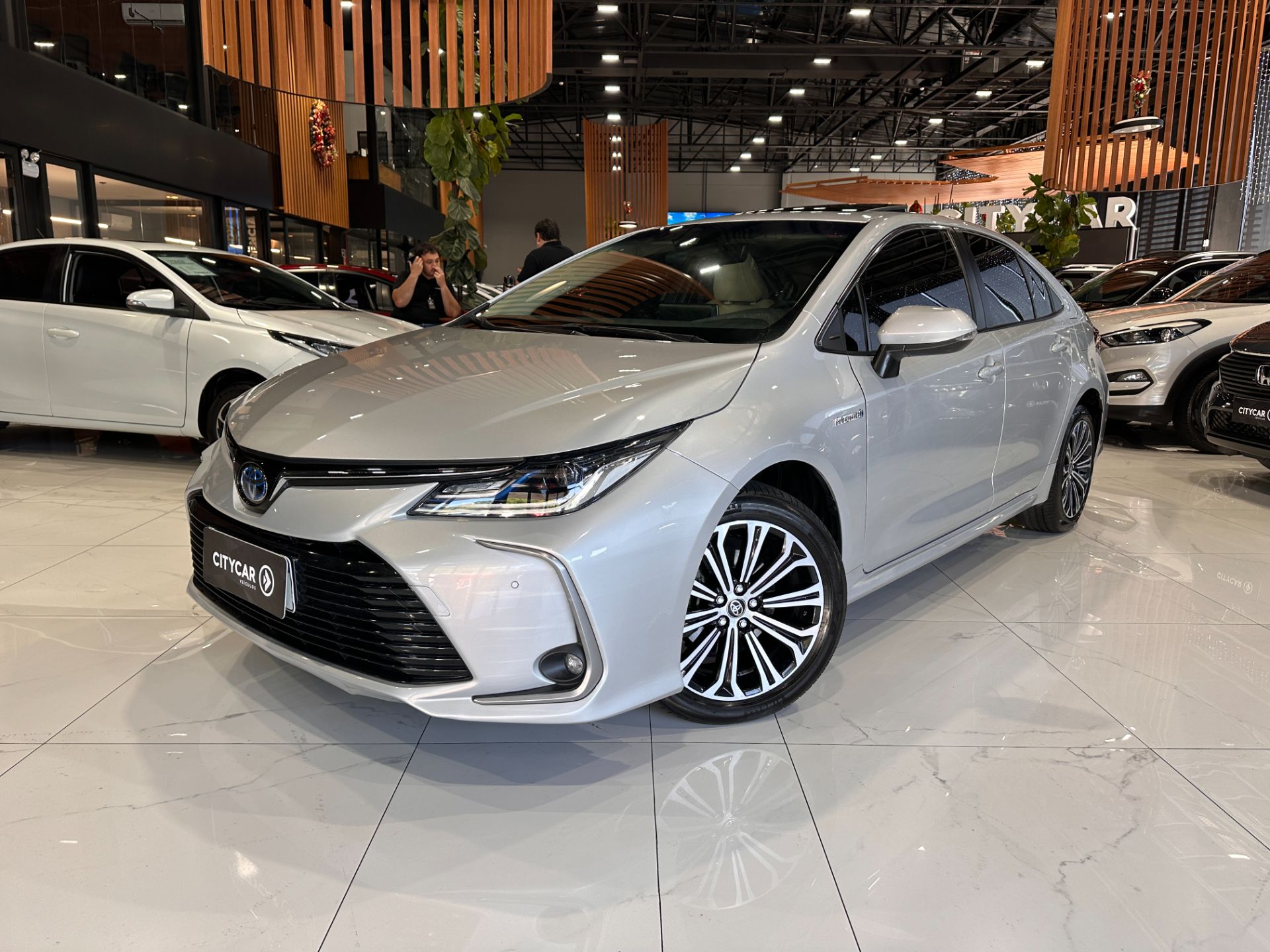 TOYOTA COROLLA 1.8 ALTIS PREMIUM HIBRIDO