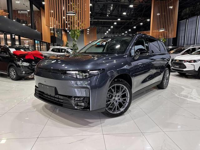 LEAPMOTOR C10 ULTRA-HÍBRIDO REEV ZERO KM