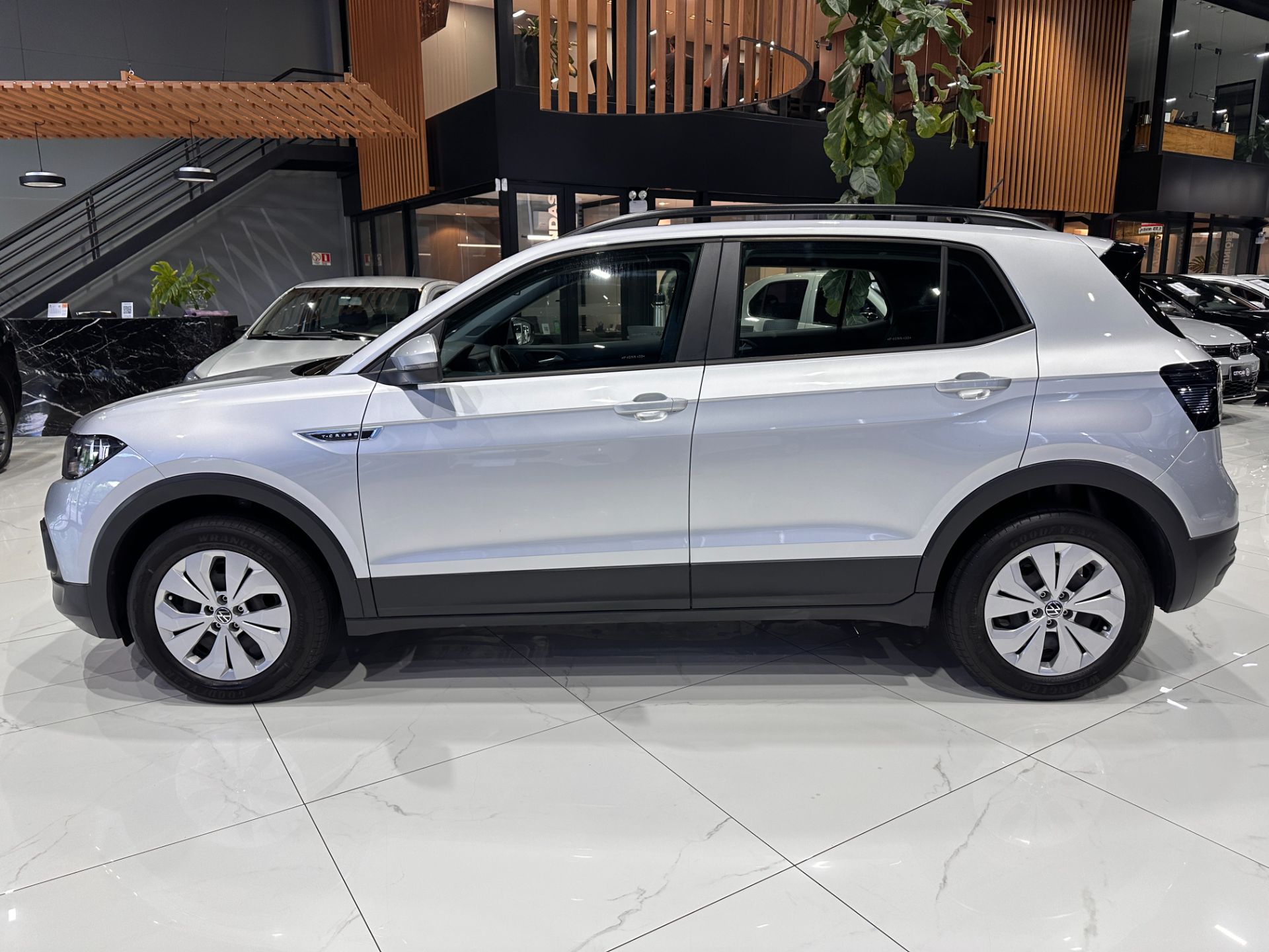 VOLKSWAGEN T-CROSS SENSE 200 TSI AUTOMATICO