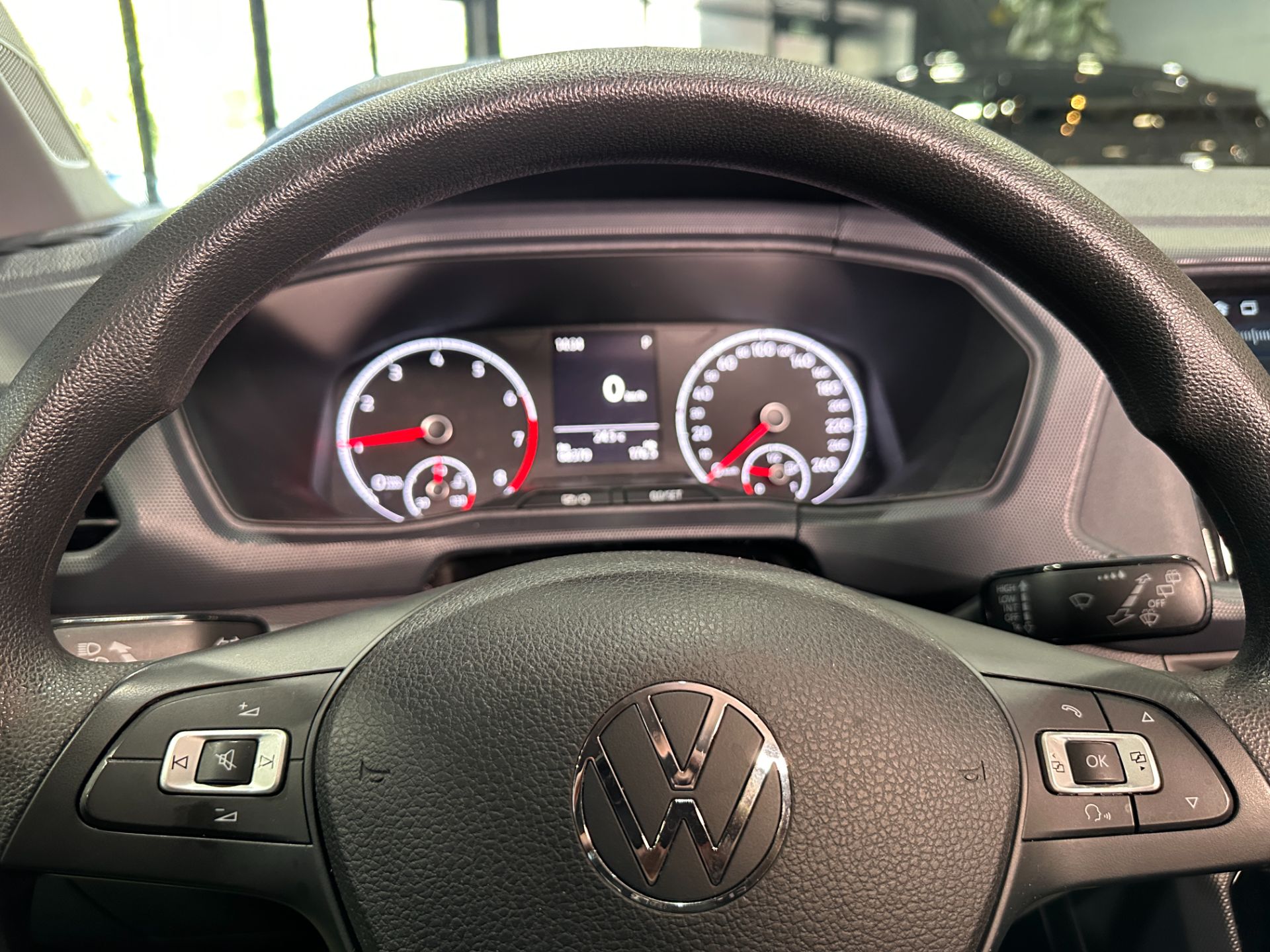 VOLKSWAGEN T-CROSS SENSE 200 TSI AUTOMATICO