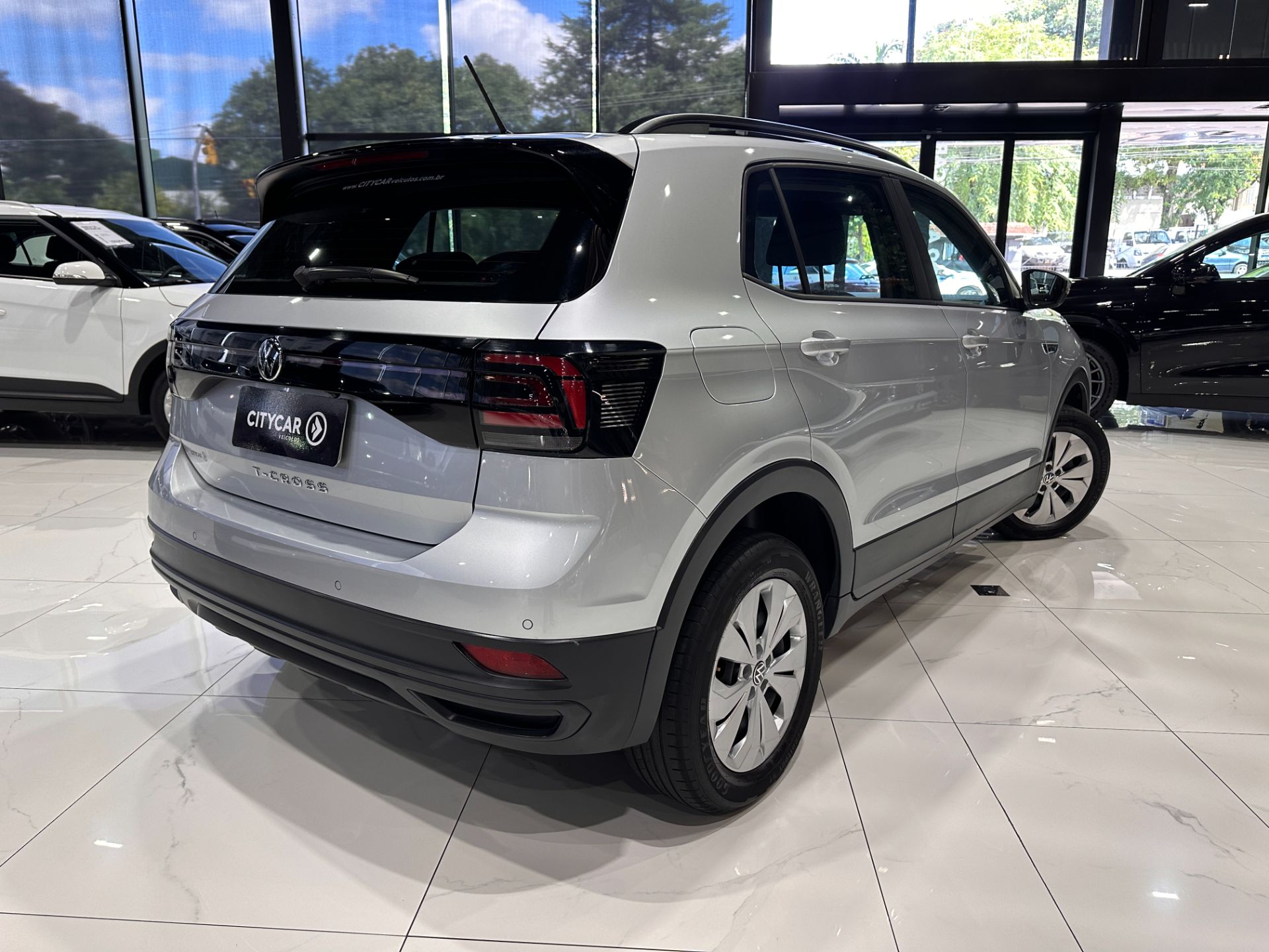 VOLKSWAGEN T-CROSS SENSE 200 TSI AUTOMATICO
