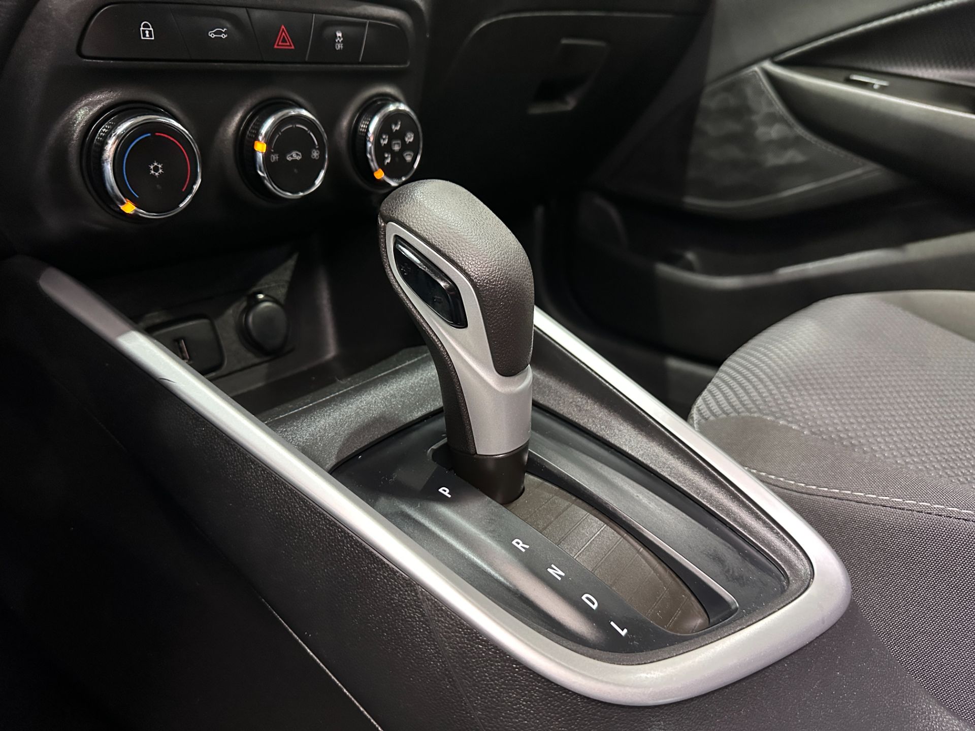 CHEVROLET ONIX PLUS LT 1.0 TURBO AUTOMATICO