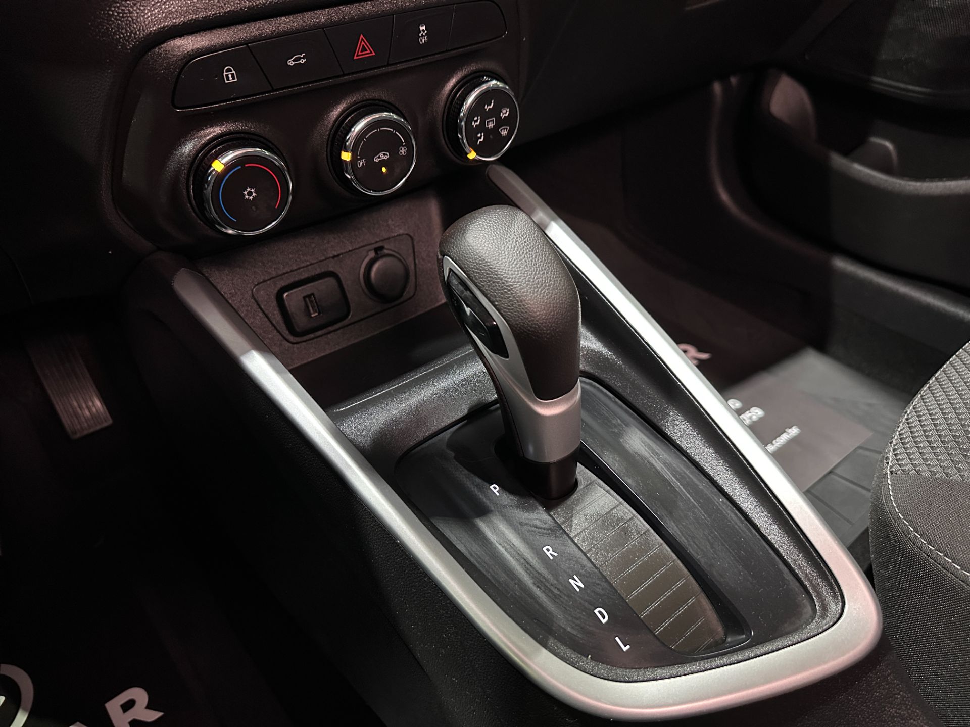 CHEVROLET ONIX PLUS LTZ 1.0 TURBO AUTOMATICO