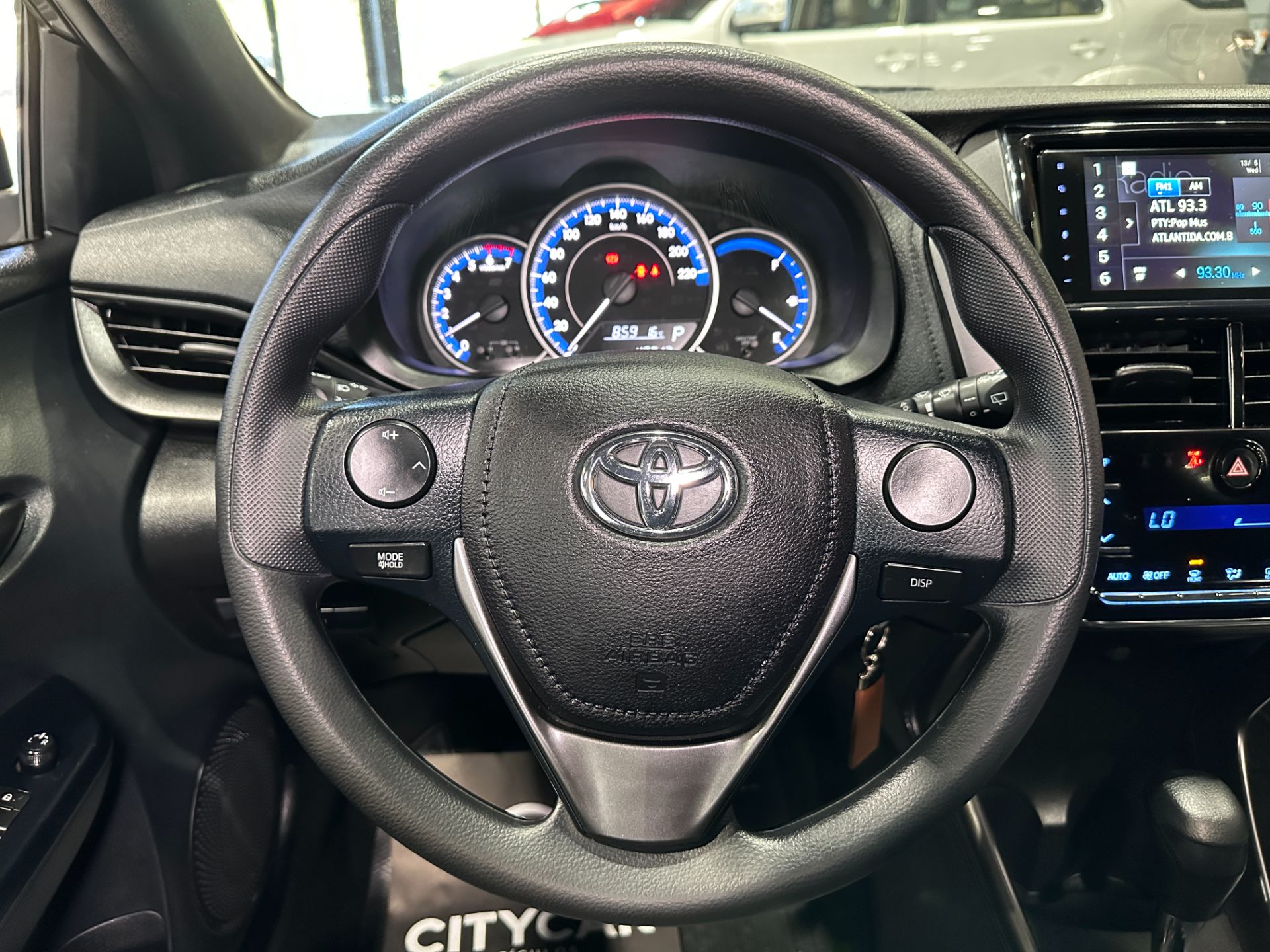 TOYOTA YARIS 1.5 XL HATCH AUTOMATICO