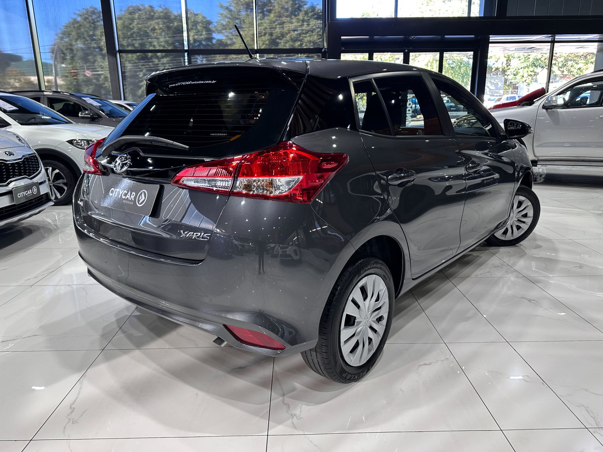 TOYOTA YARIS 1.5 XL HATCH AUTOMATICO