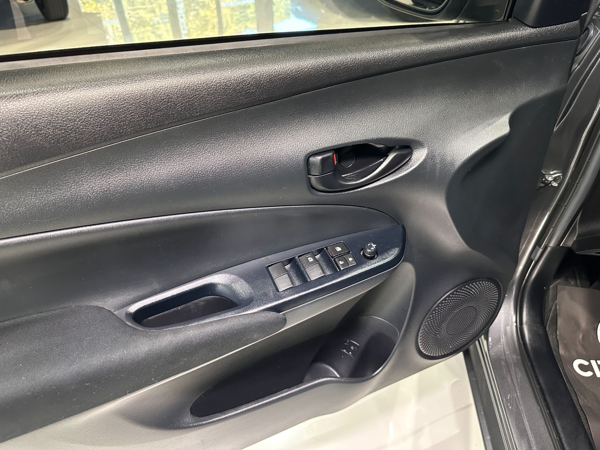 TOYOTA YARIS 1.5 XL HATCH AUTOMATICO