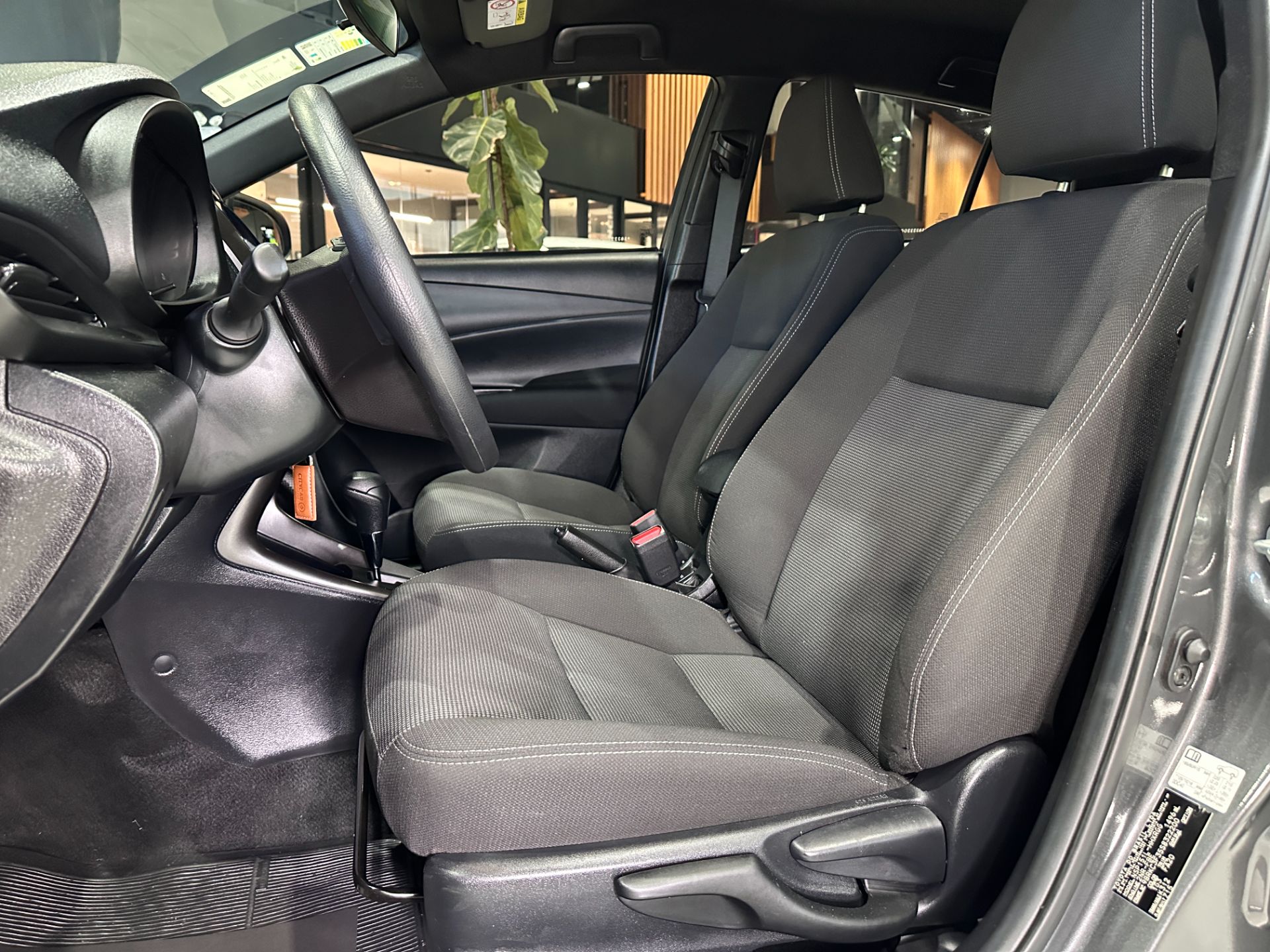 TOYOTA YARIS 1.5 XL HATCH AUTOMATICO