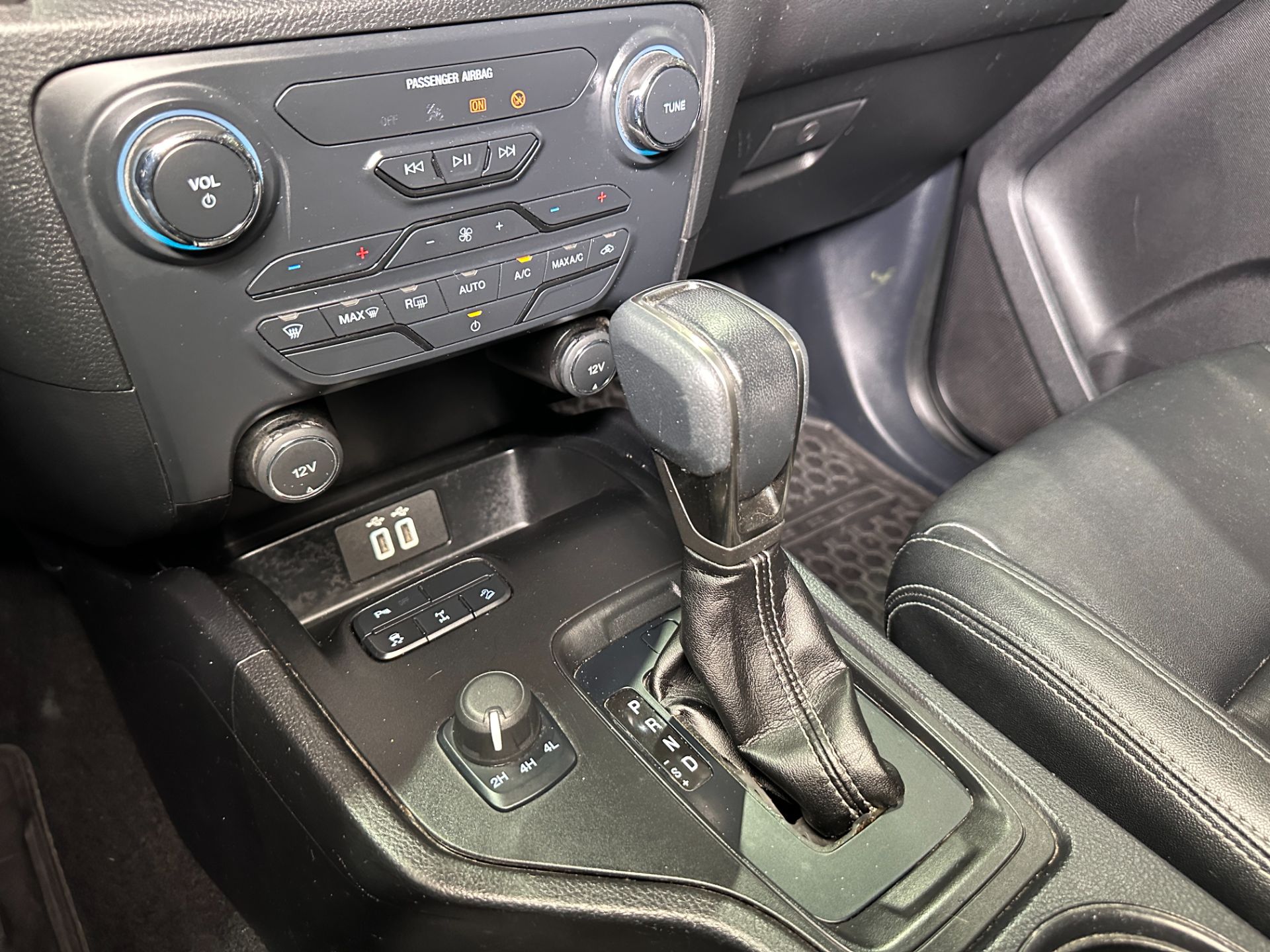 FORD RANGER LIMITED 3.2 TURBO DIESEL 4X4 AUTOMATICO