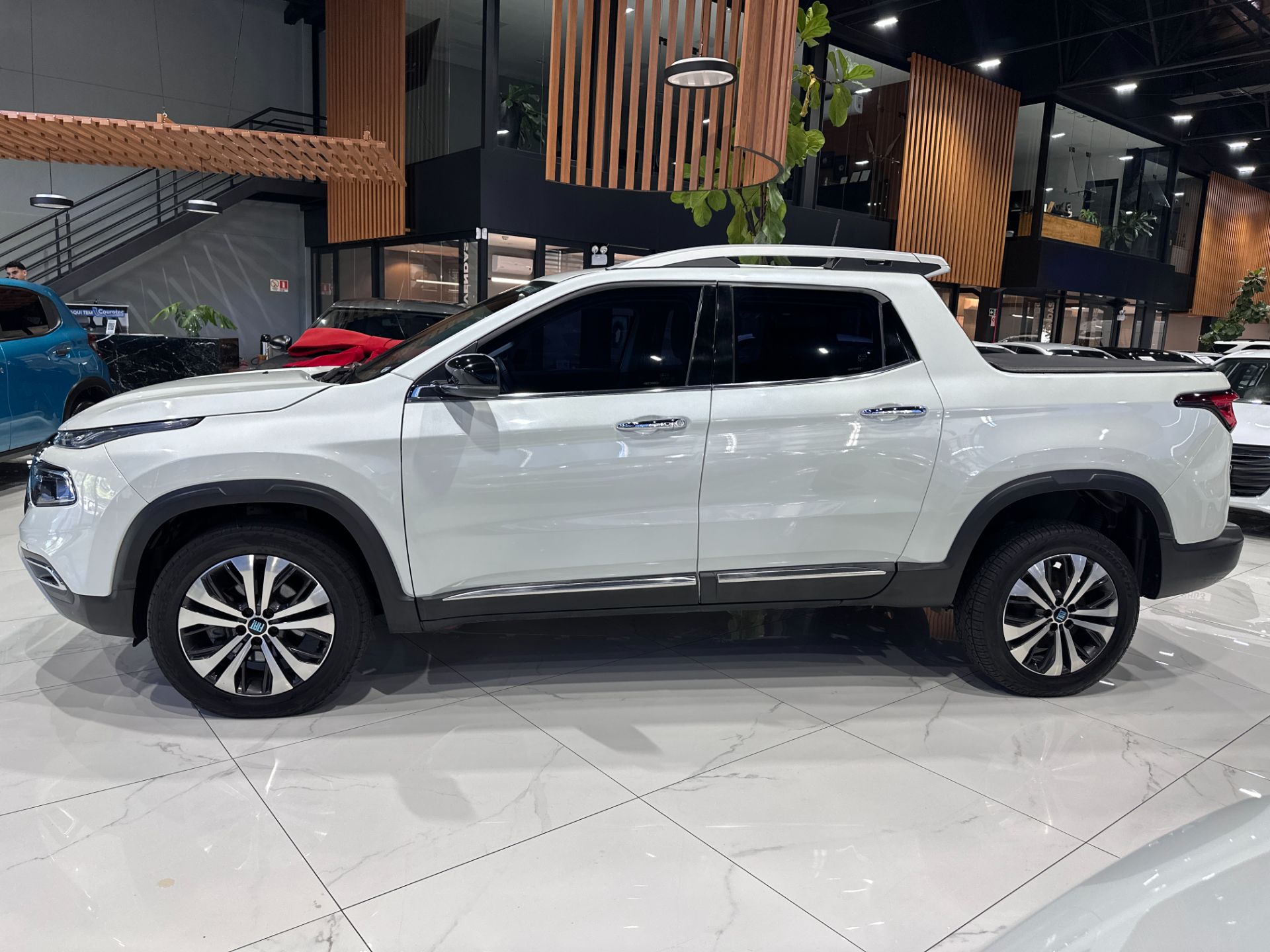 FIAT TORO 2.0 VOLCANO AT9 4X4