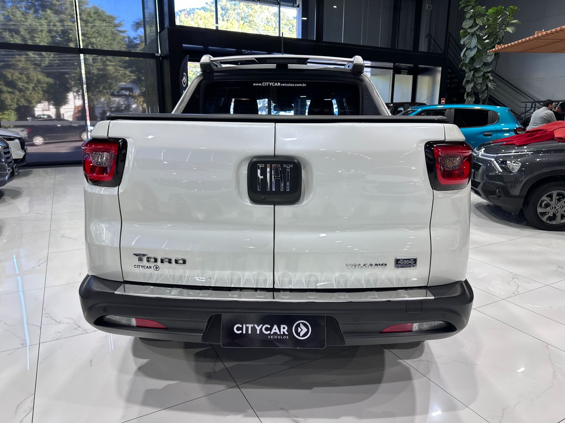 FIAT TORO 2.0 VOLCANO AT9 4X4