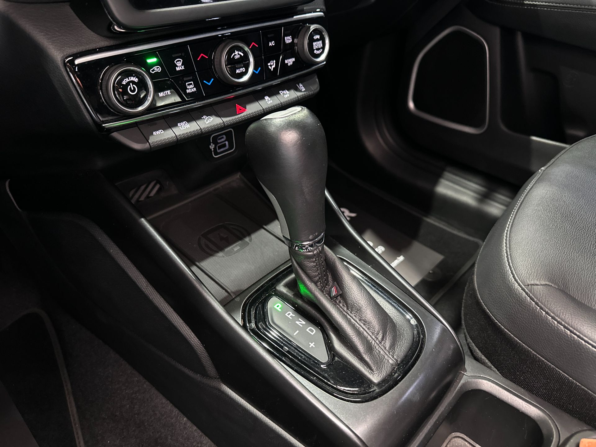 FIAT TORO 2.0 VOLCANO AT9 4X4