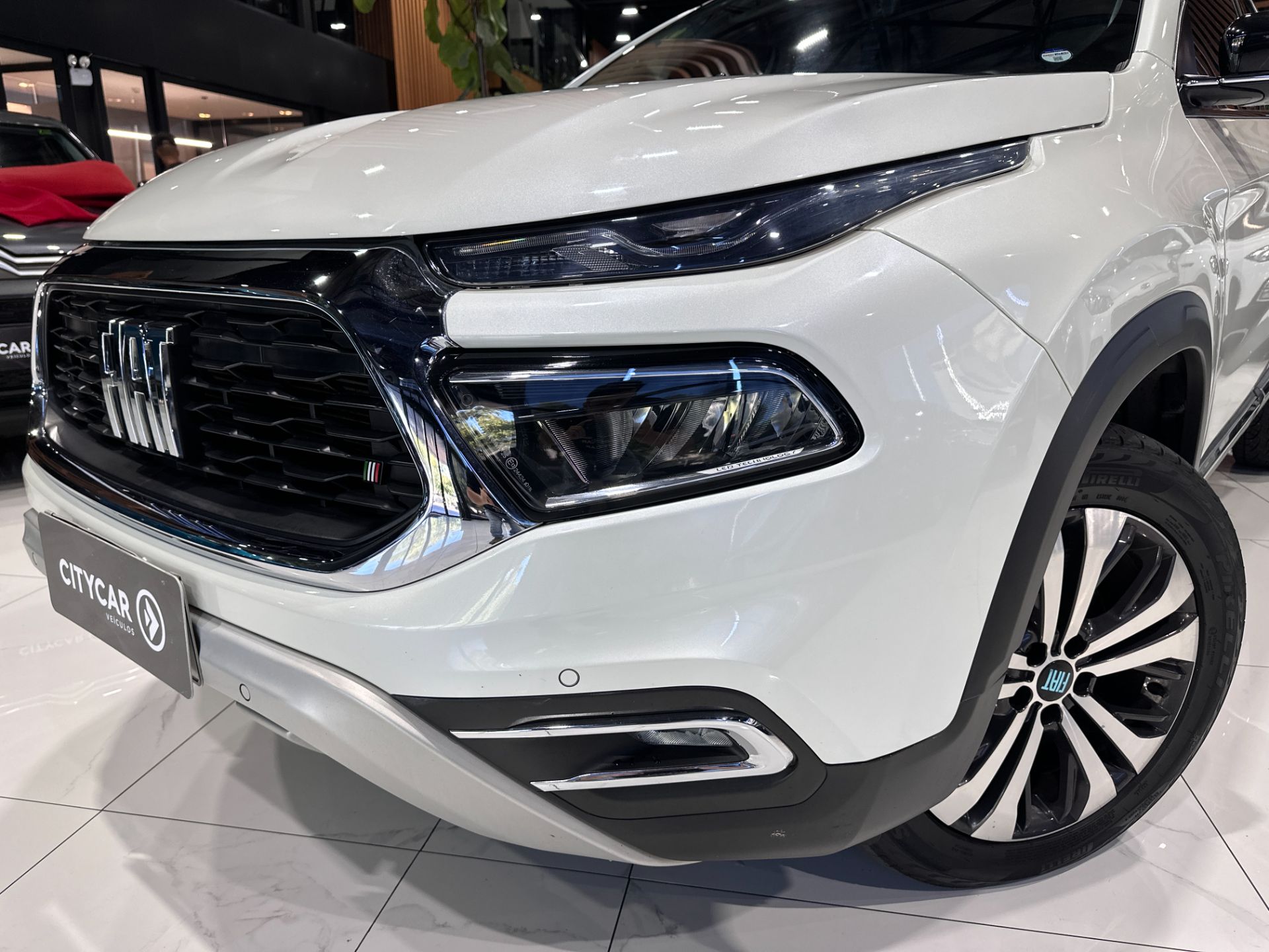 FIAT TORO 2.0 VOLCANO AT9 4X4