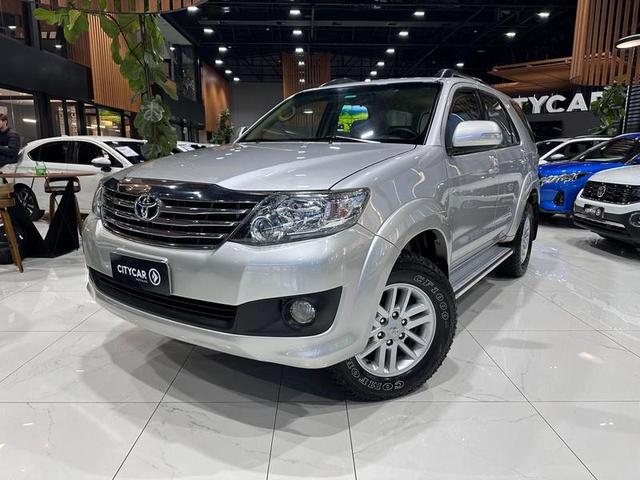 TOYOTA HILUX SW4 4X2SR