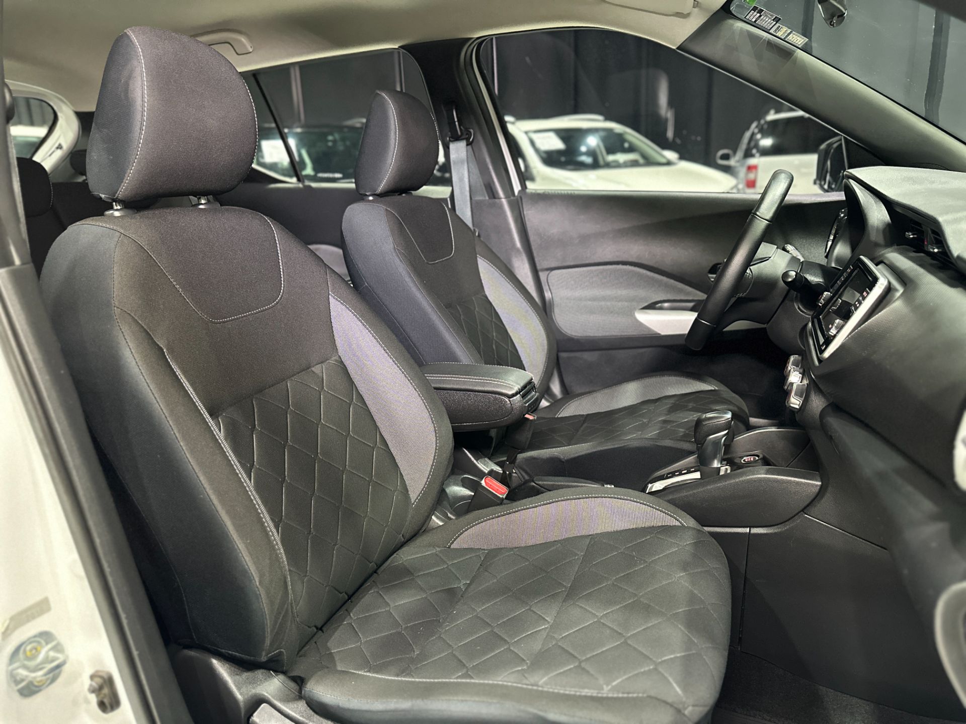 NISSAN KICKS SV CVT