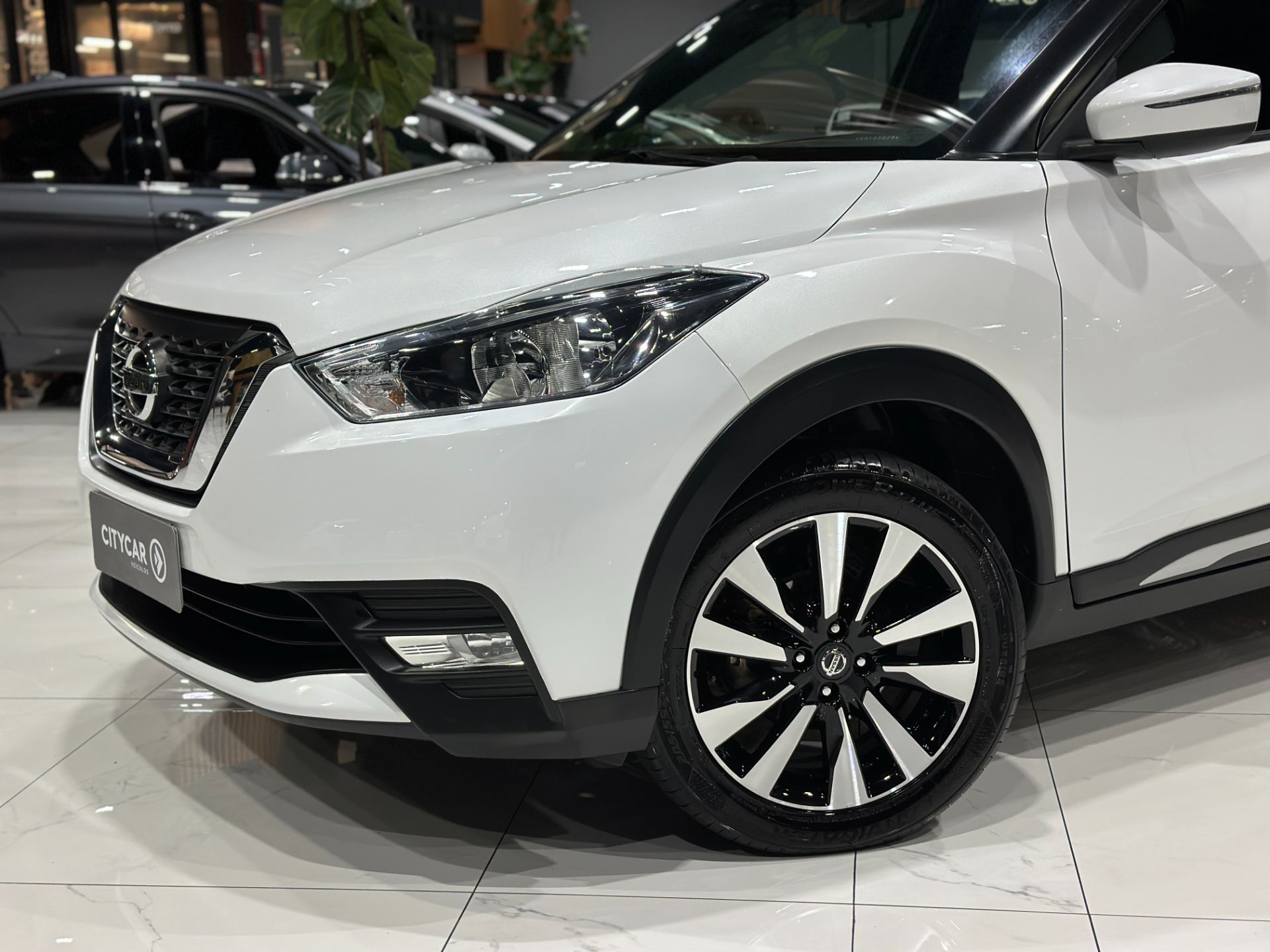 NISSAN KICKS SV CVT