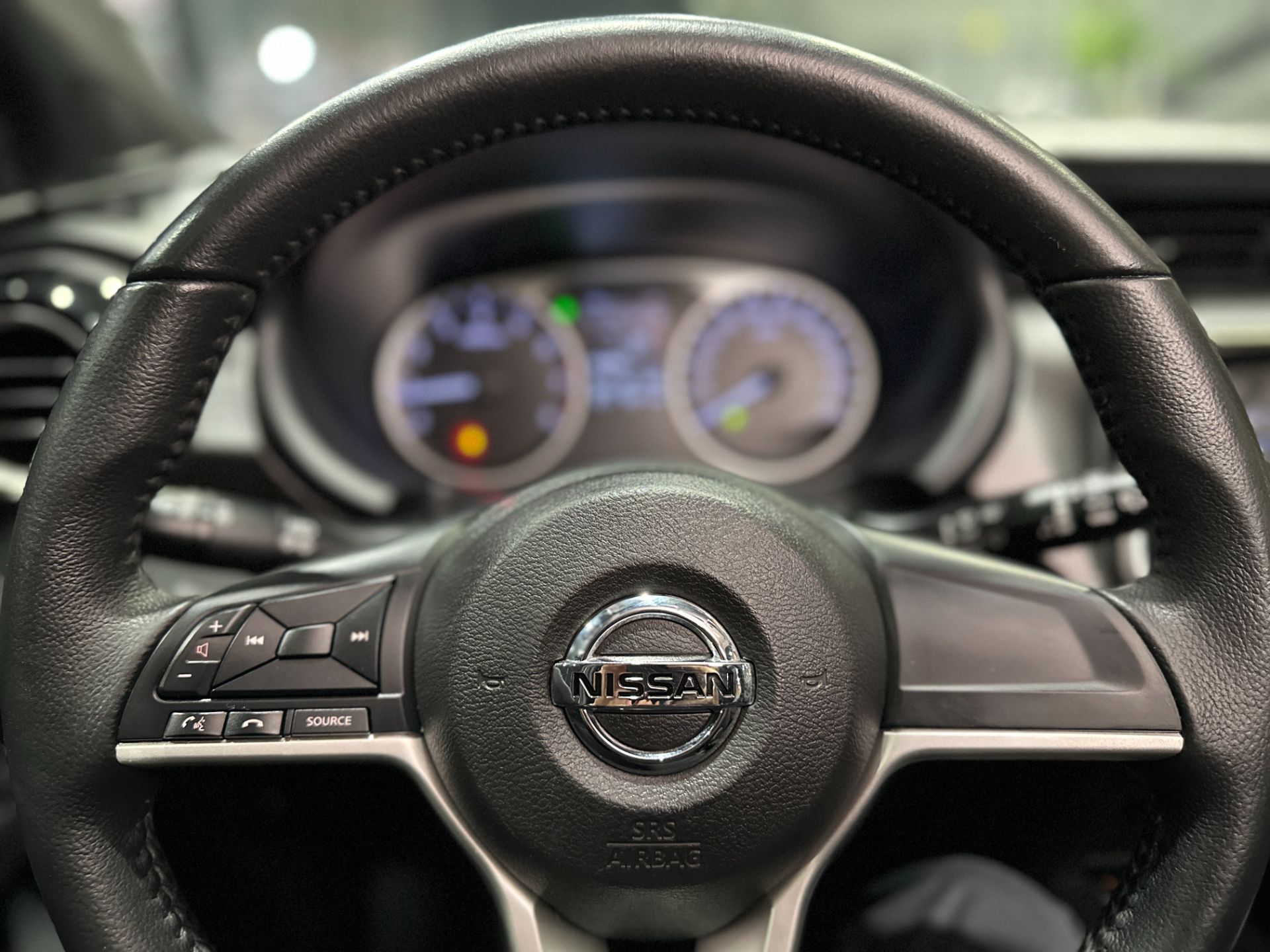 NISSAN KICKS SV CVT