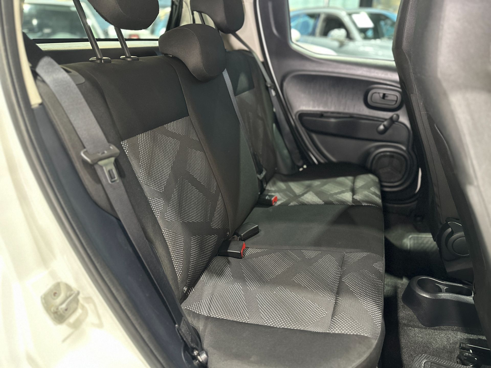FIAT MOBI 1.0 LIKE MANUAL