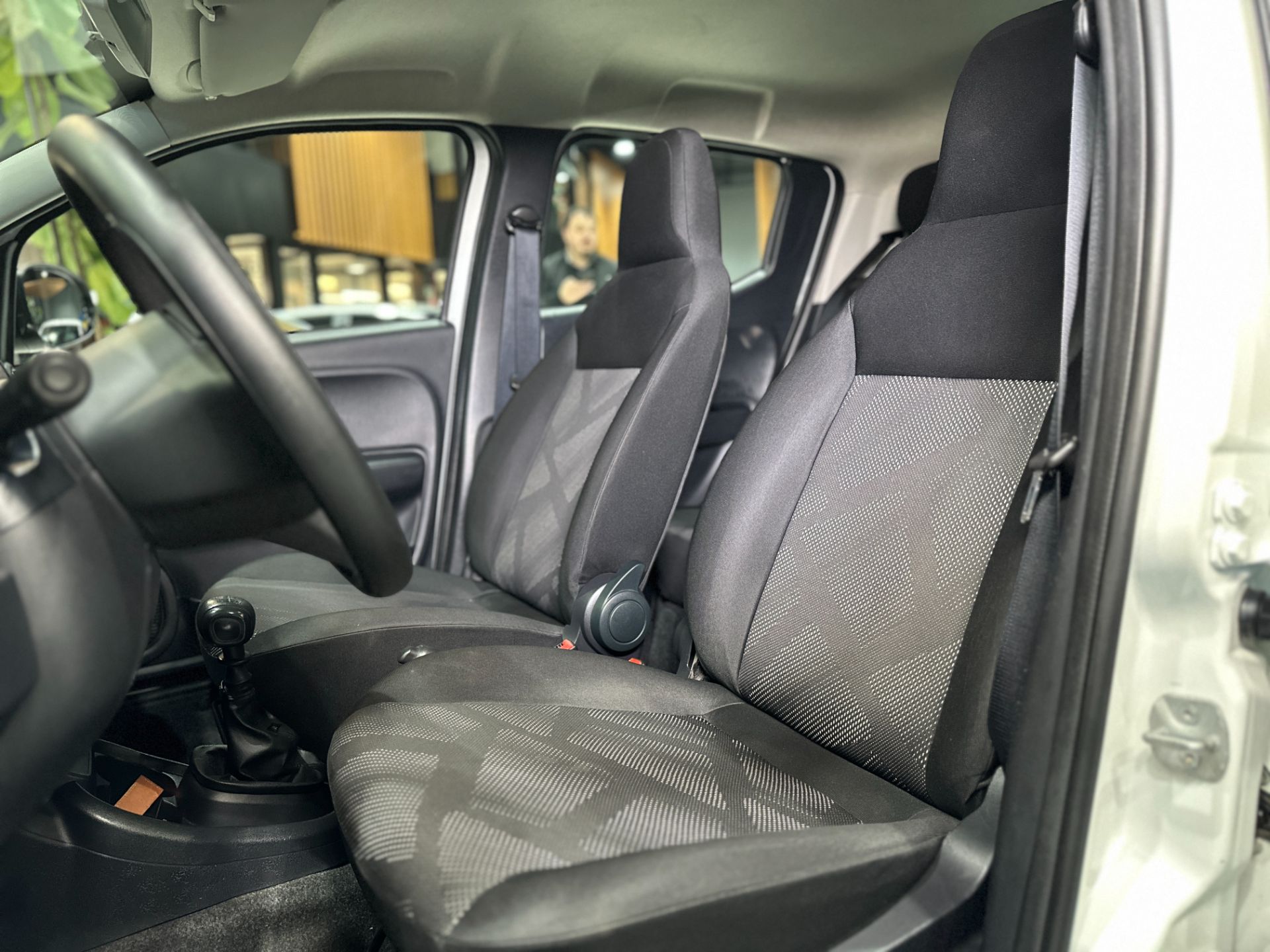 FIAT MOBI 1.0 LIKE MANUAL