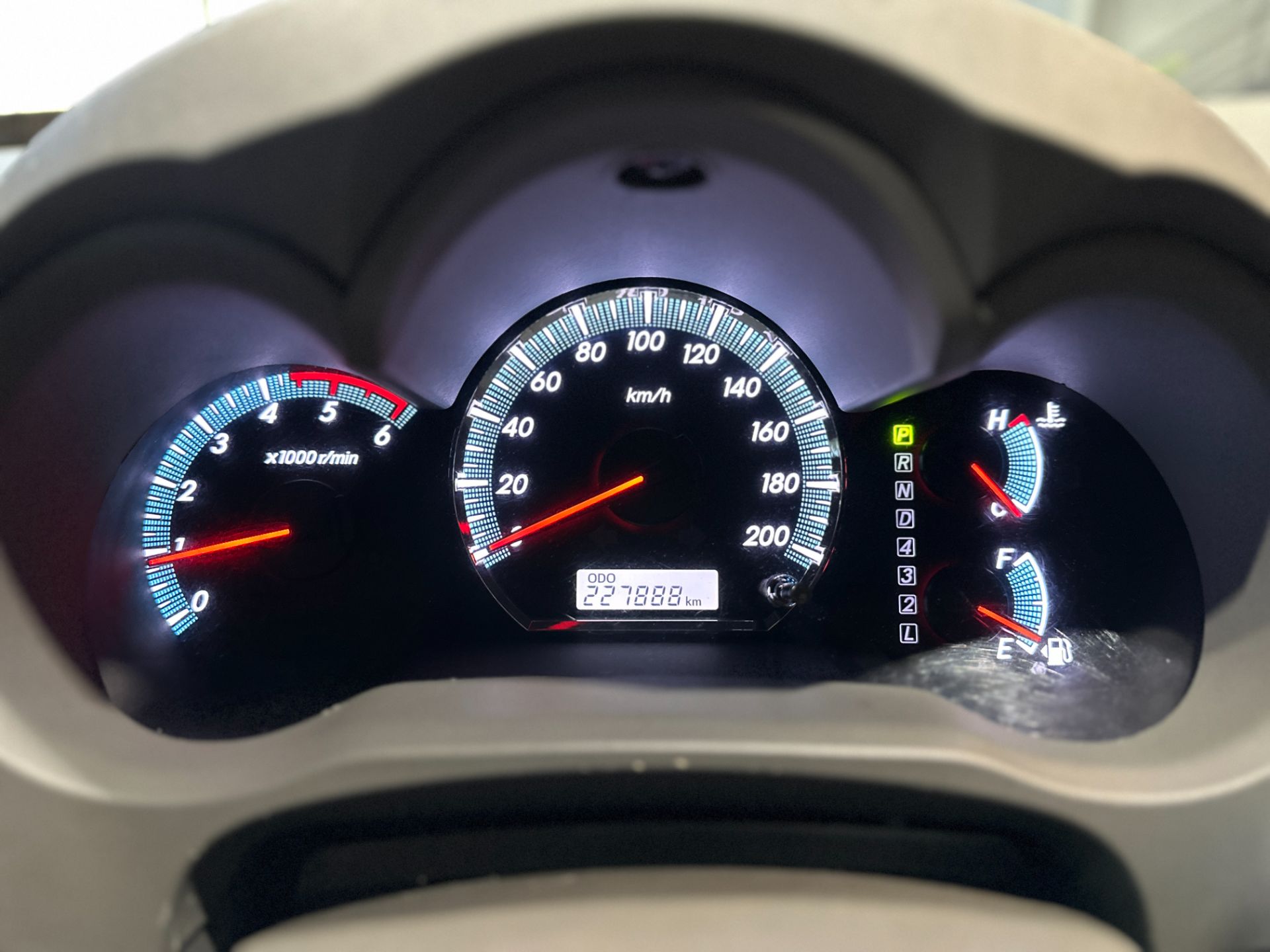 TOYOTA HILUX SW4 SRV 4X4 3.0 DIESEL AUTOMATICA