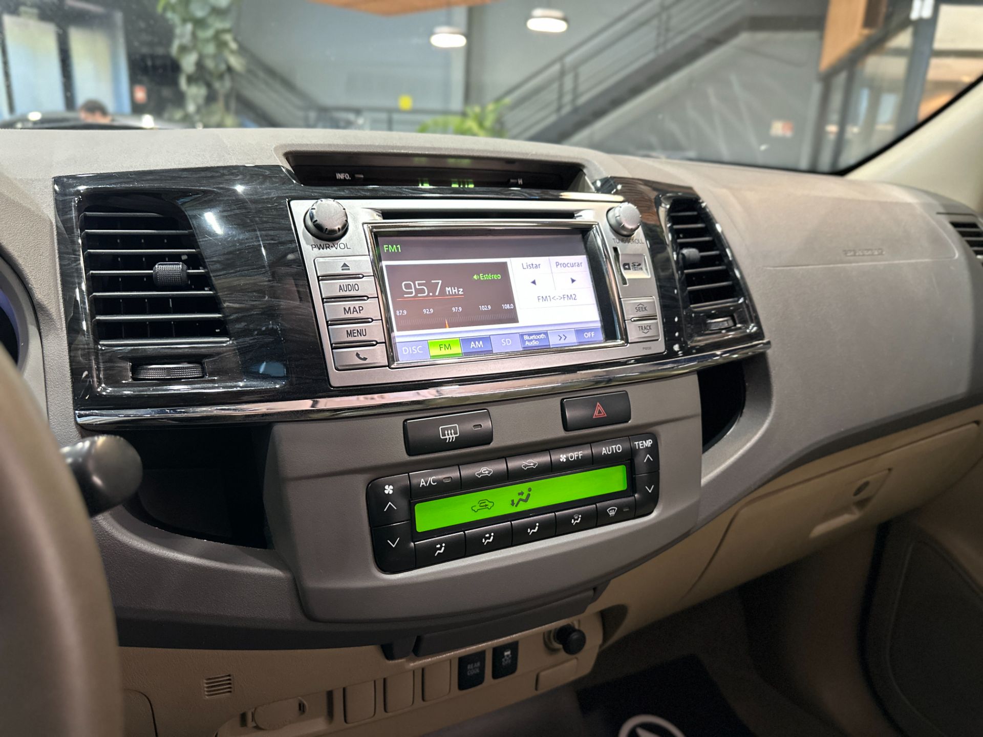 TOYOTA HILUX SW4 SRV 4X4 3.0 DIESEL AUTOMATICA
