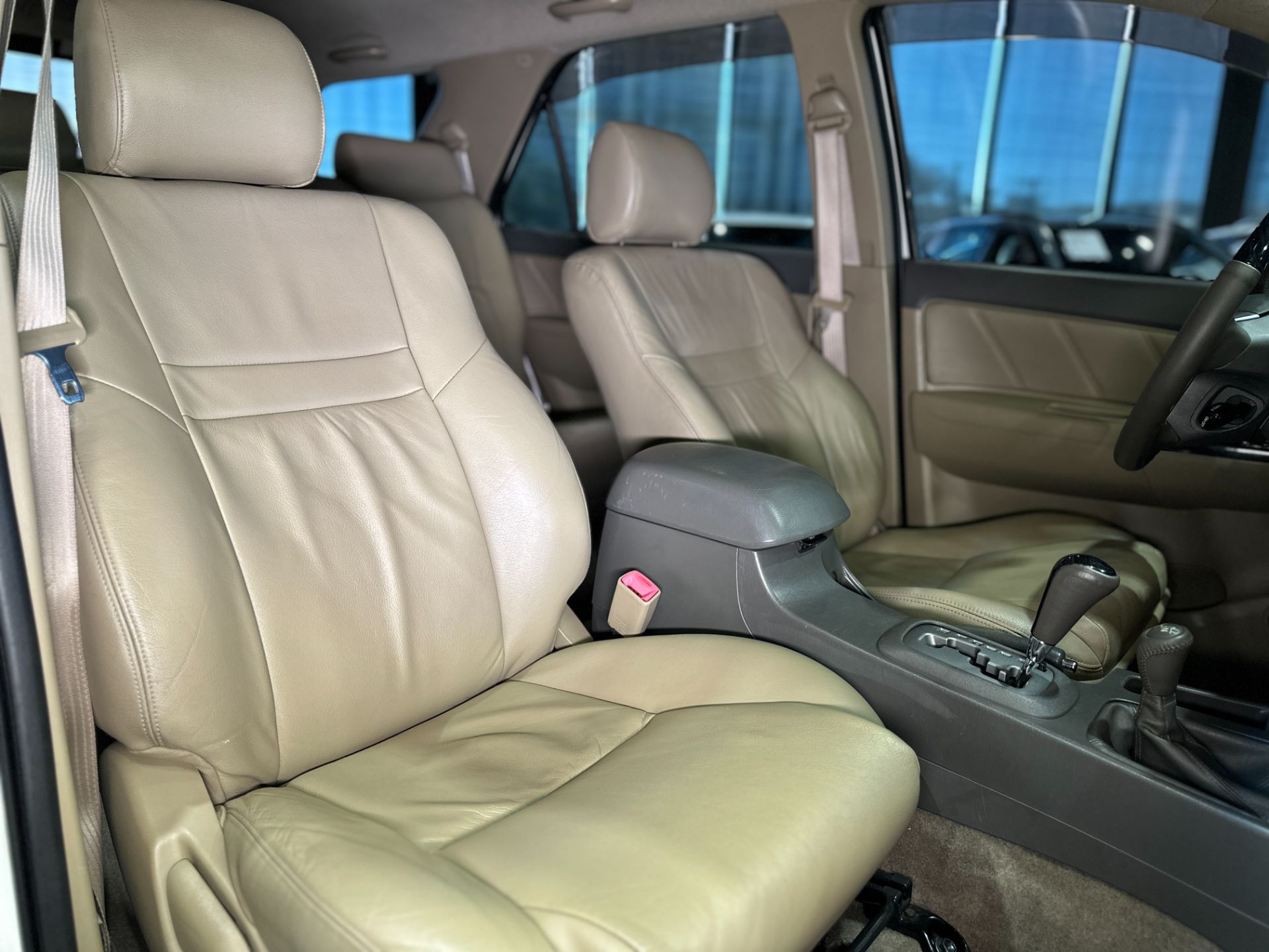 TOYOTA HILUX SW4 SRV 4X4 3.0 DIESEL AUTOMATICA