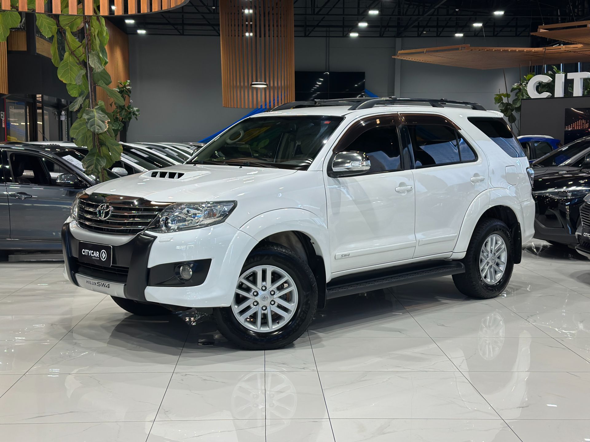 TOYOTA HILUX SW4 SRV 4X4 3.0 DIESEL AUTOMATICA