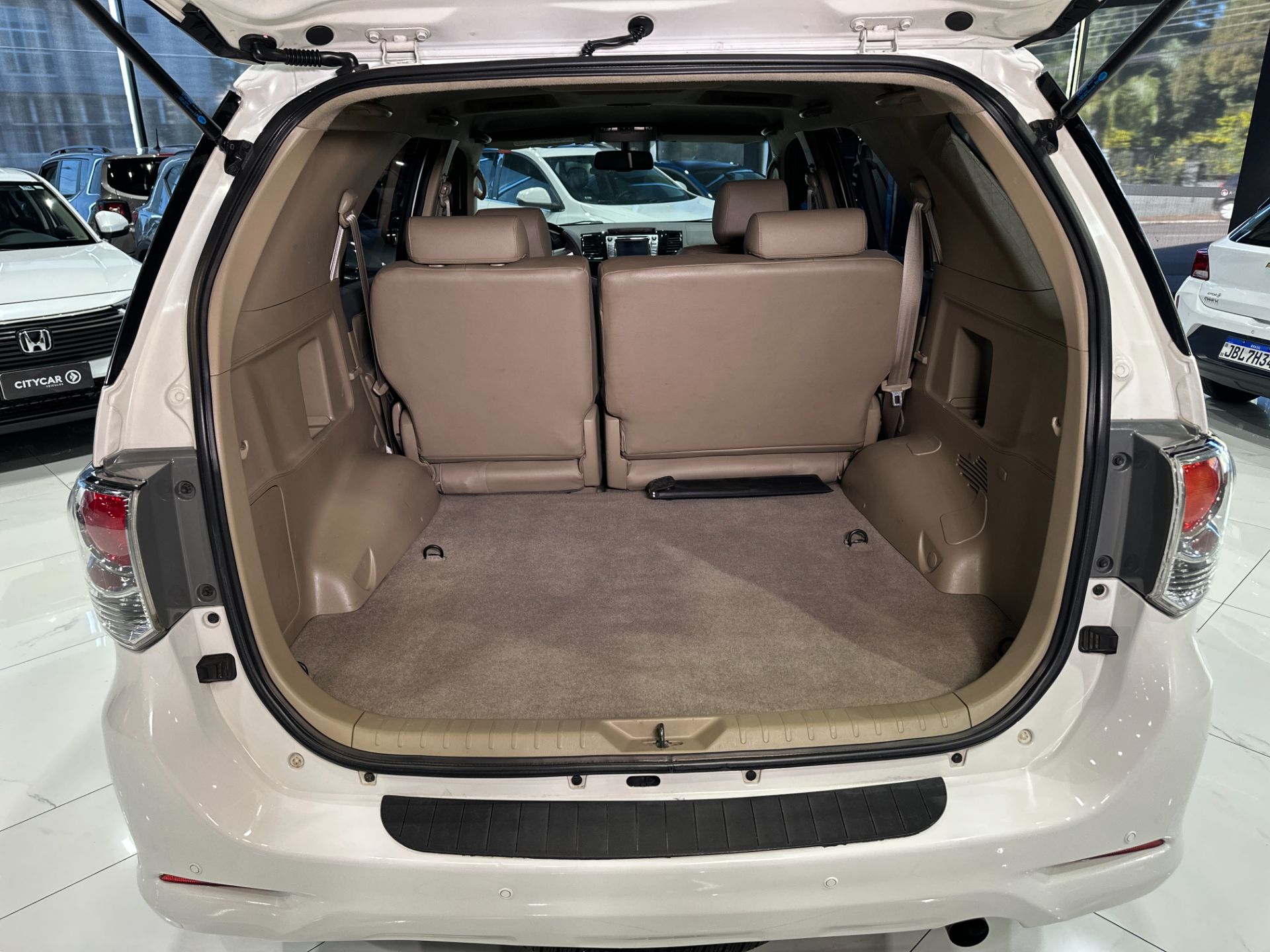TOYOTA HILUX SW4 SRV 4X4 3.0 DIESEL AUTOMATICA