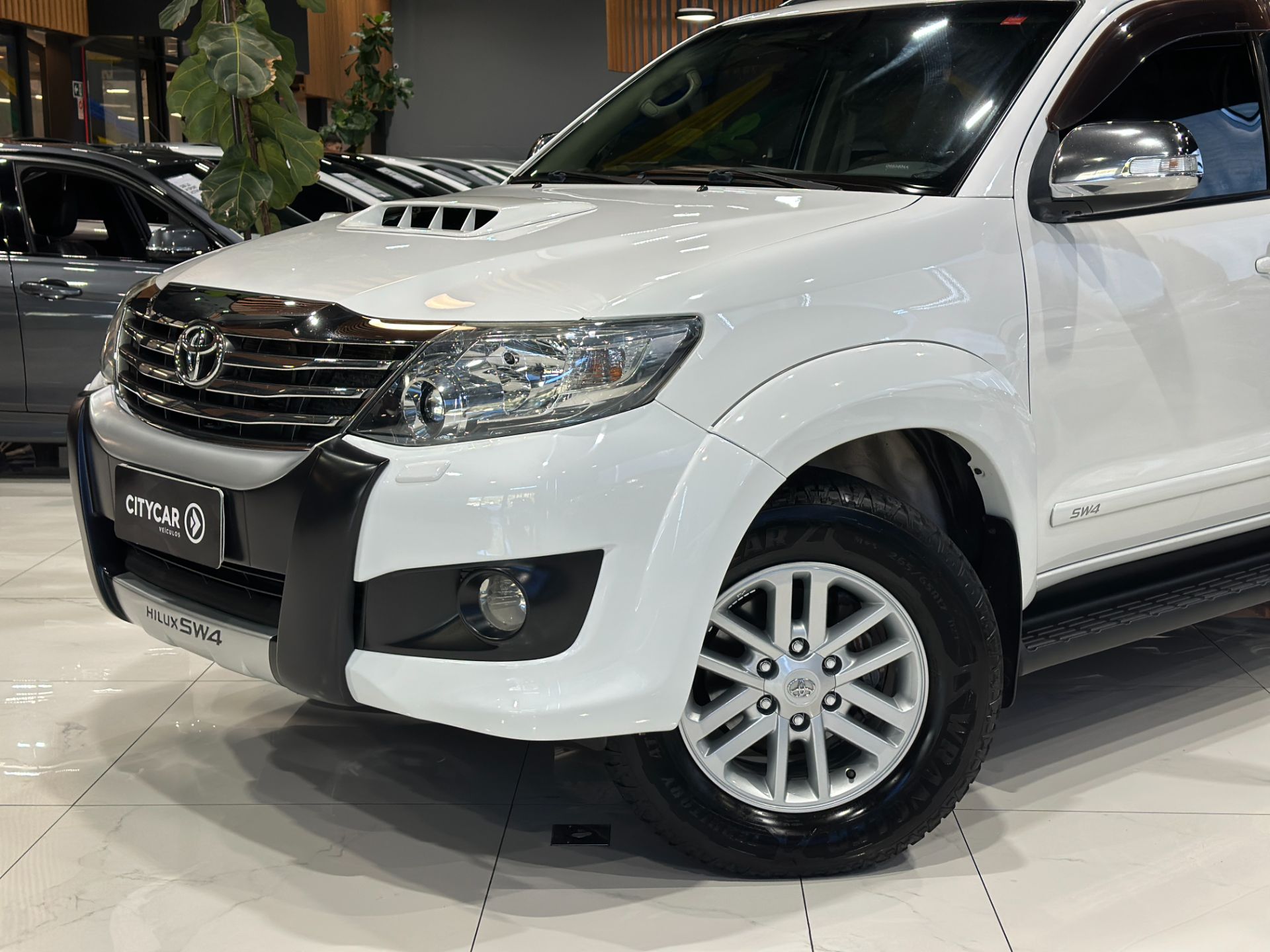 TOYOTA HILUX SW4 SRV 4X4 3.0 DIESEL AUTOMATICA