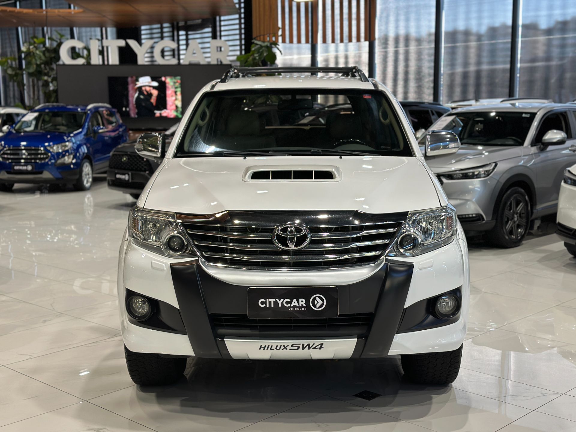 TOYOTA HILUX SW4 SRV 4X4 3.0 DIESEL AUTOMATICA
