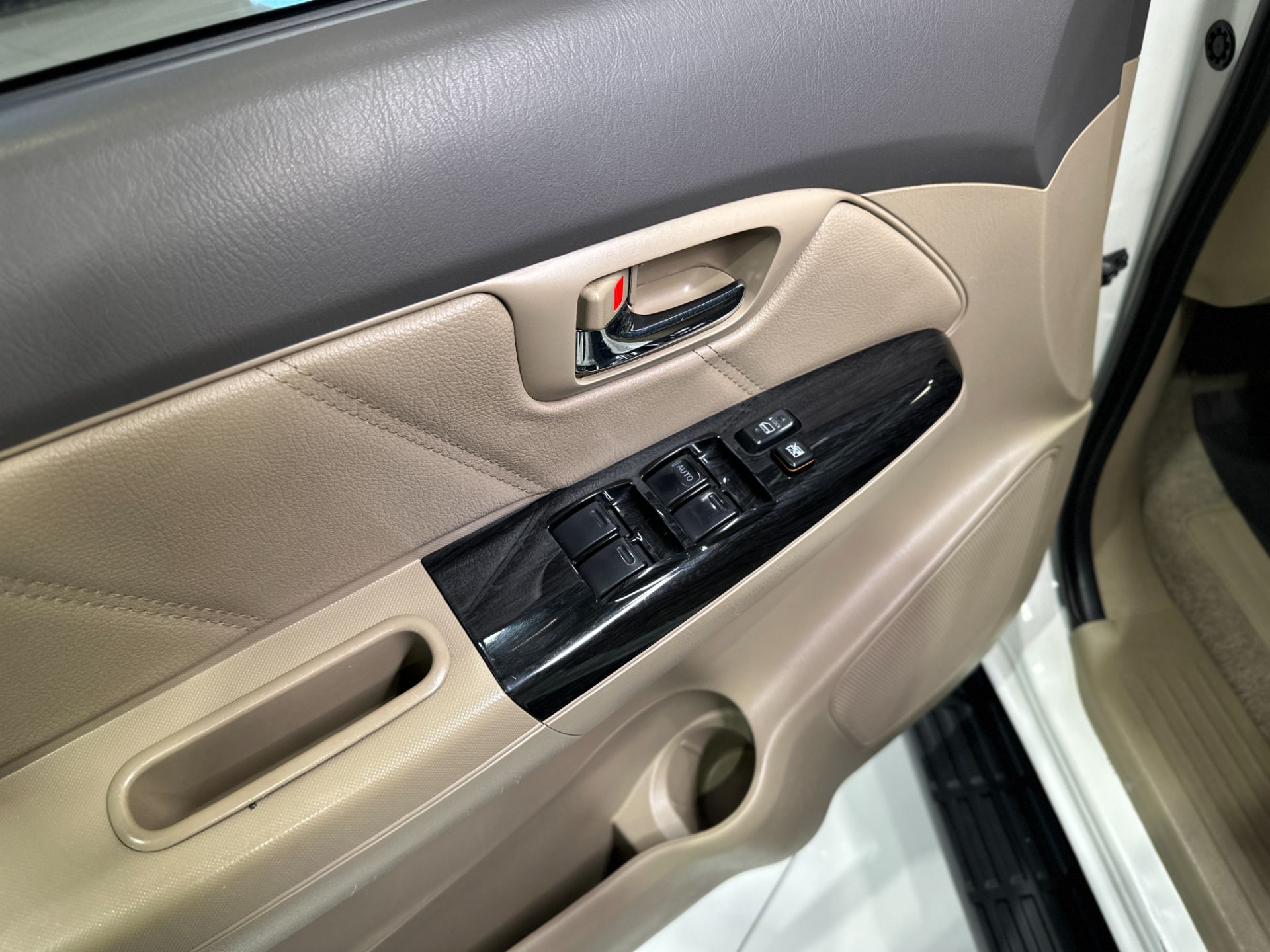 TOYOTA HILUX SW4 SRV 4X4 3.0 DIESEL AUTOMATICA